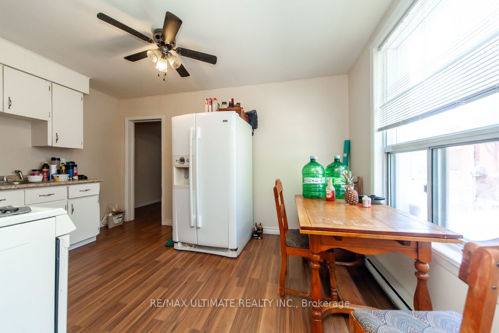 128 Elgin Street E Property Photo 32