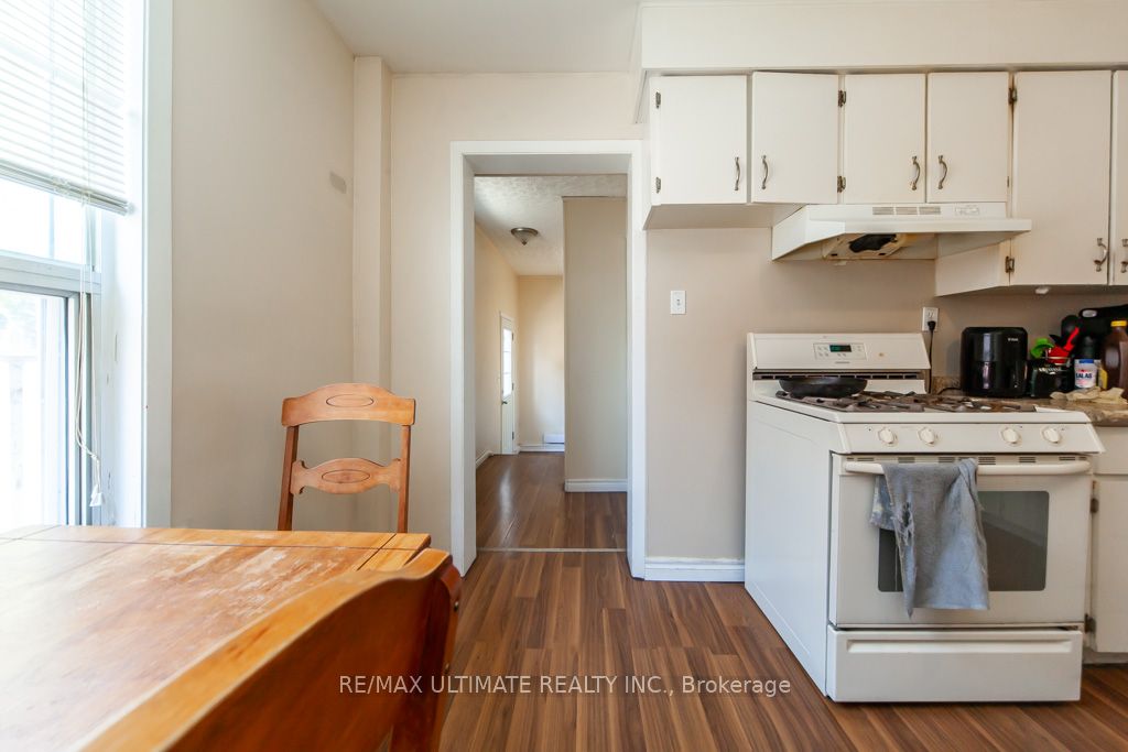 128 Elgin Street E Property Photo 34