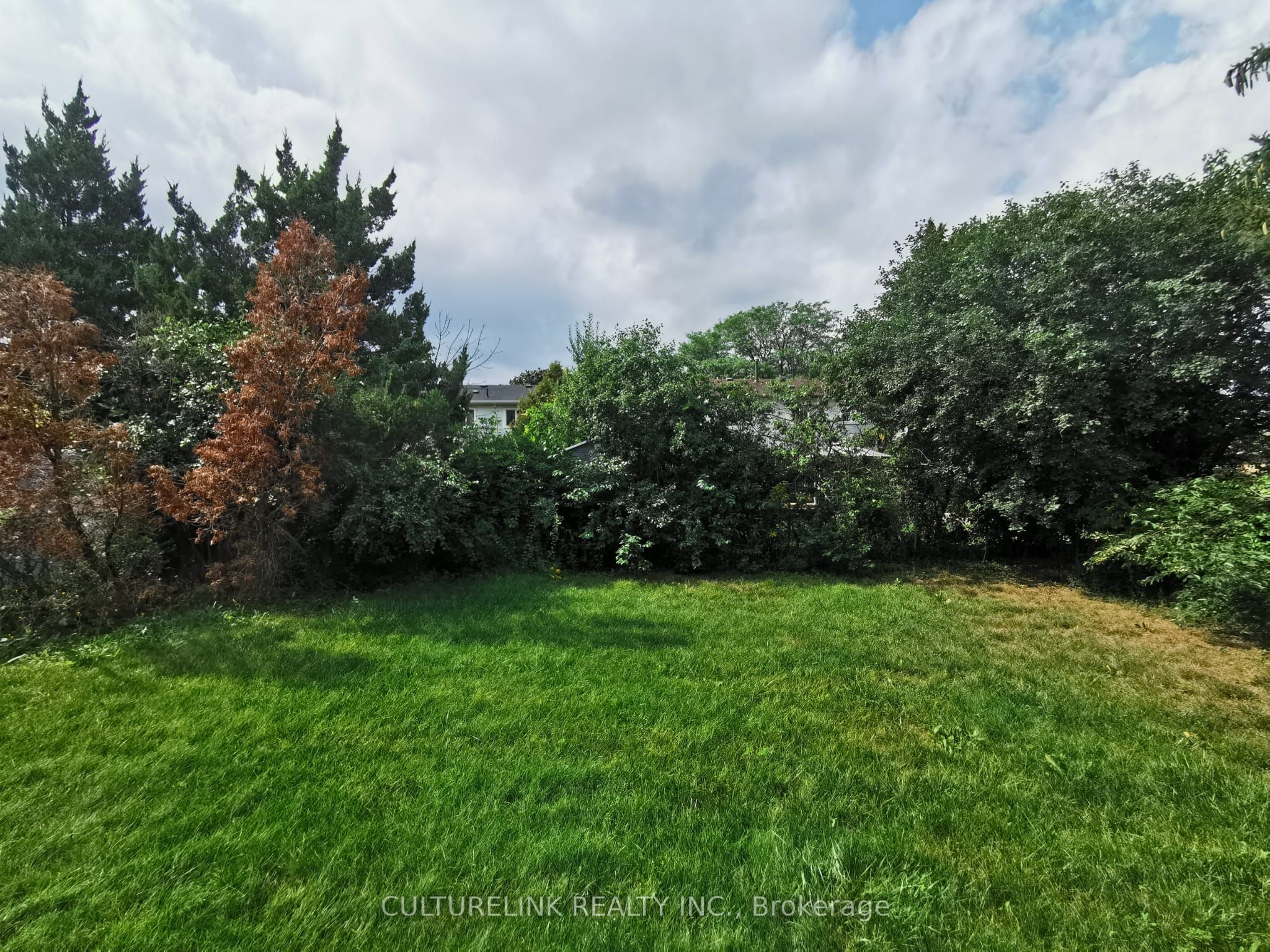 18 Westwater Drive Property Photo 23