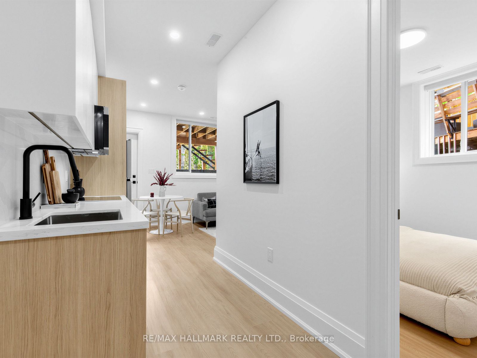 34 Roosevelt Road Property Photo 39