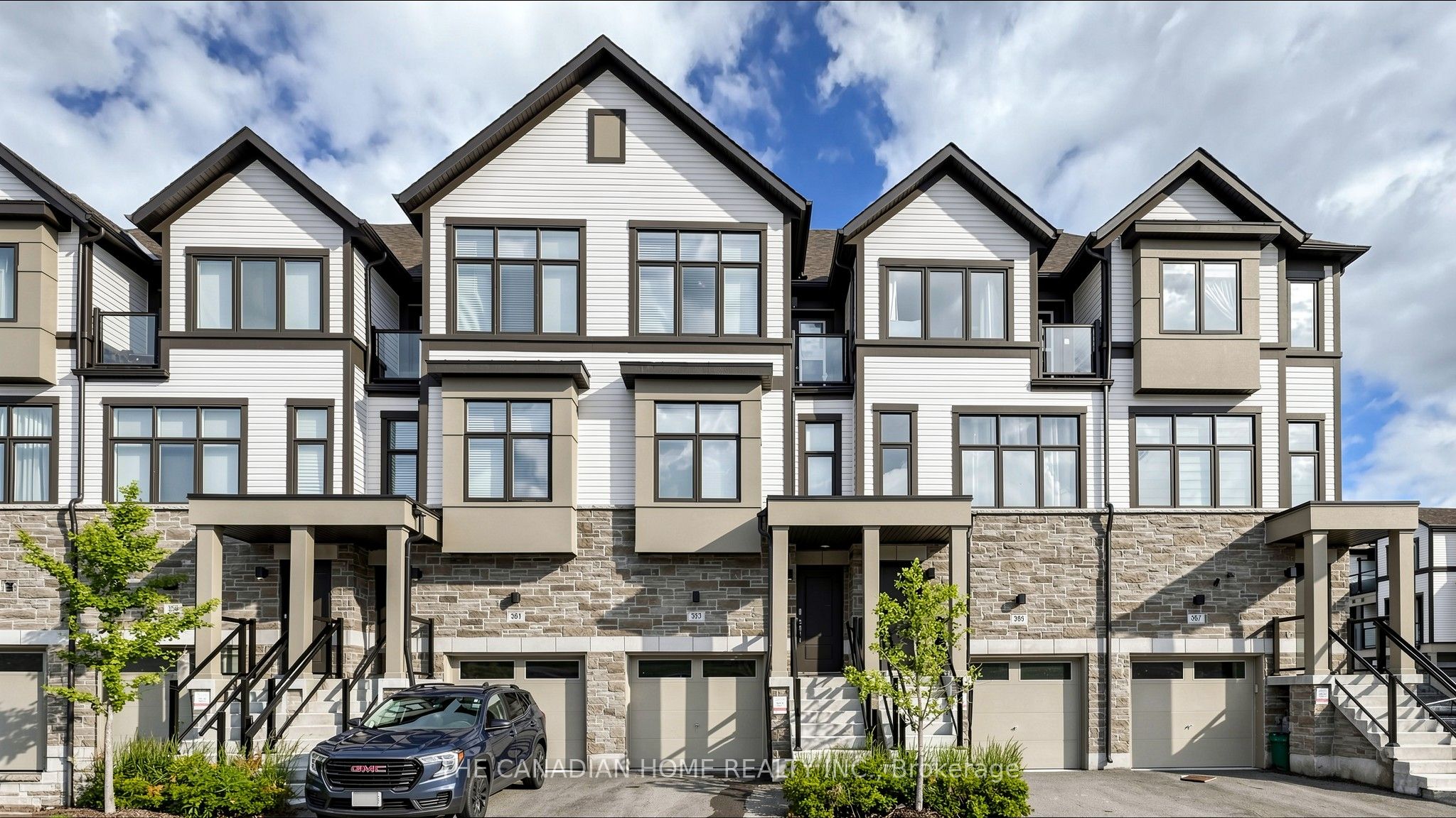 363 Okanagan Path Property Photo 1