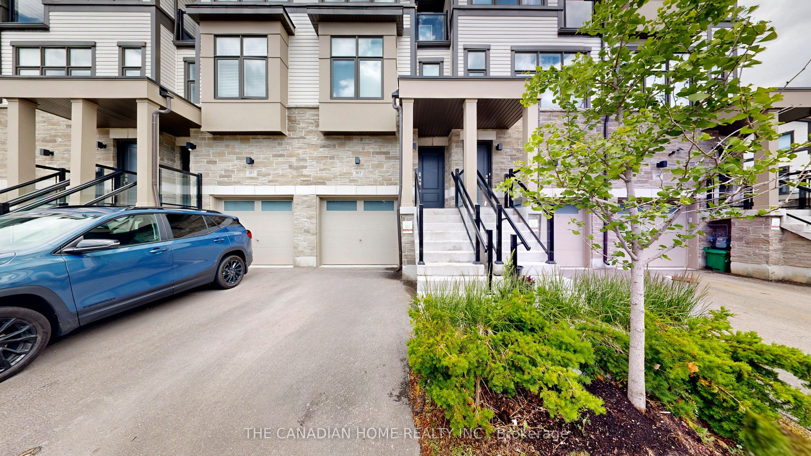 363 Okanagan Path Property Photo 3
