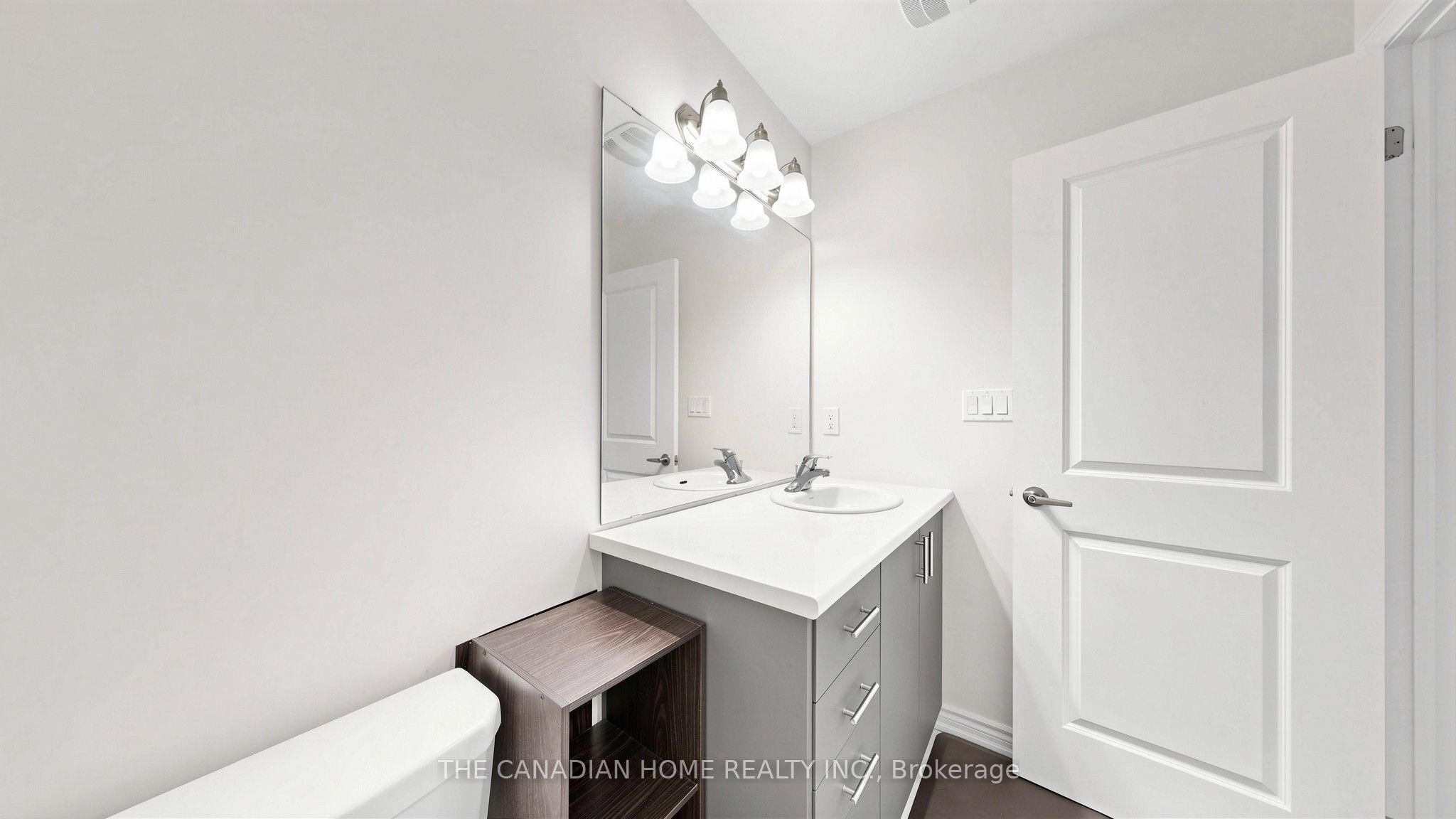 363 Okanagan Path Property Photo 30