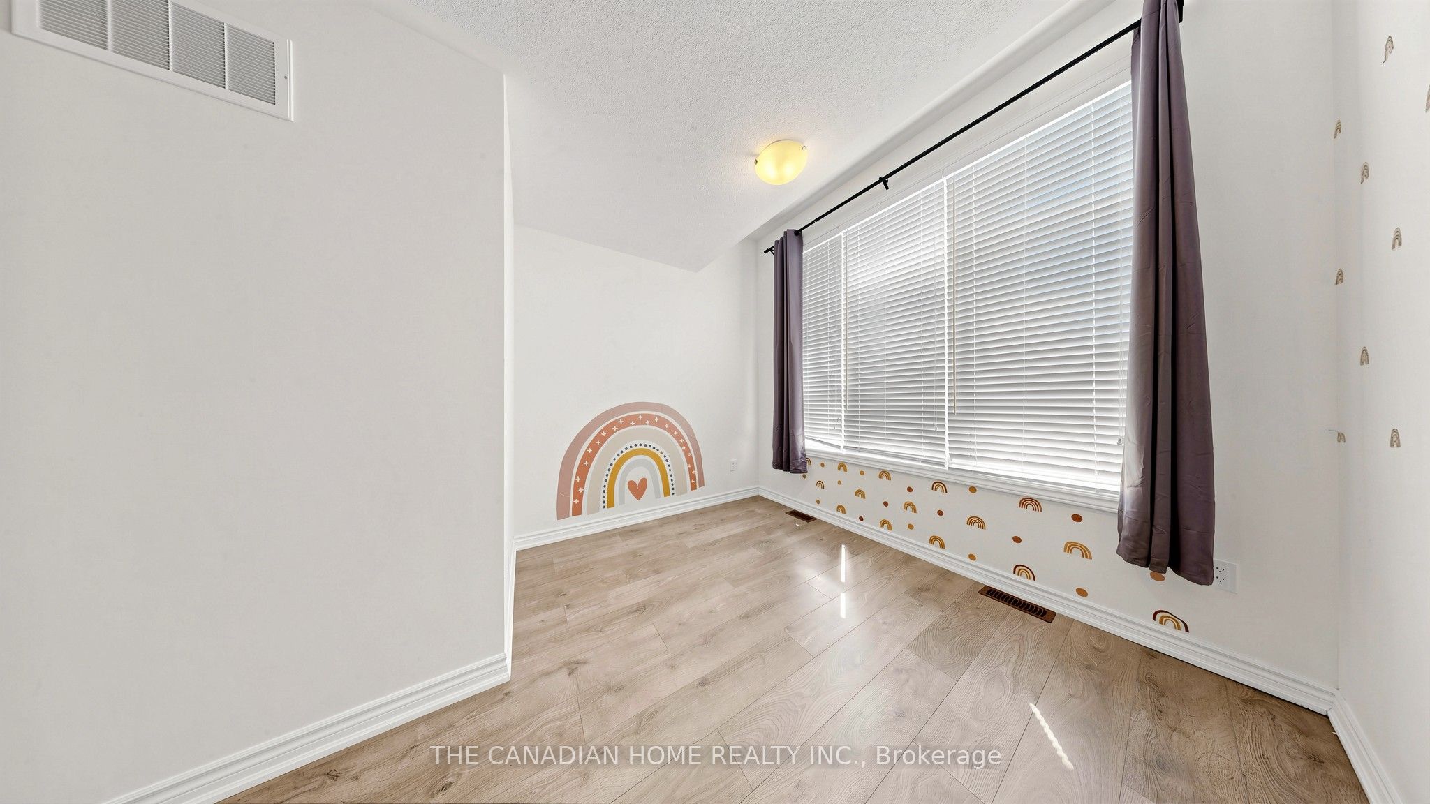 363 Okanagan Path Property Photo 32