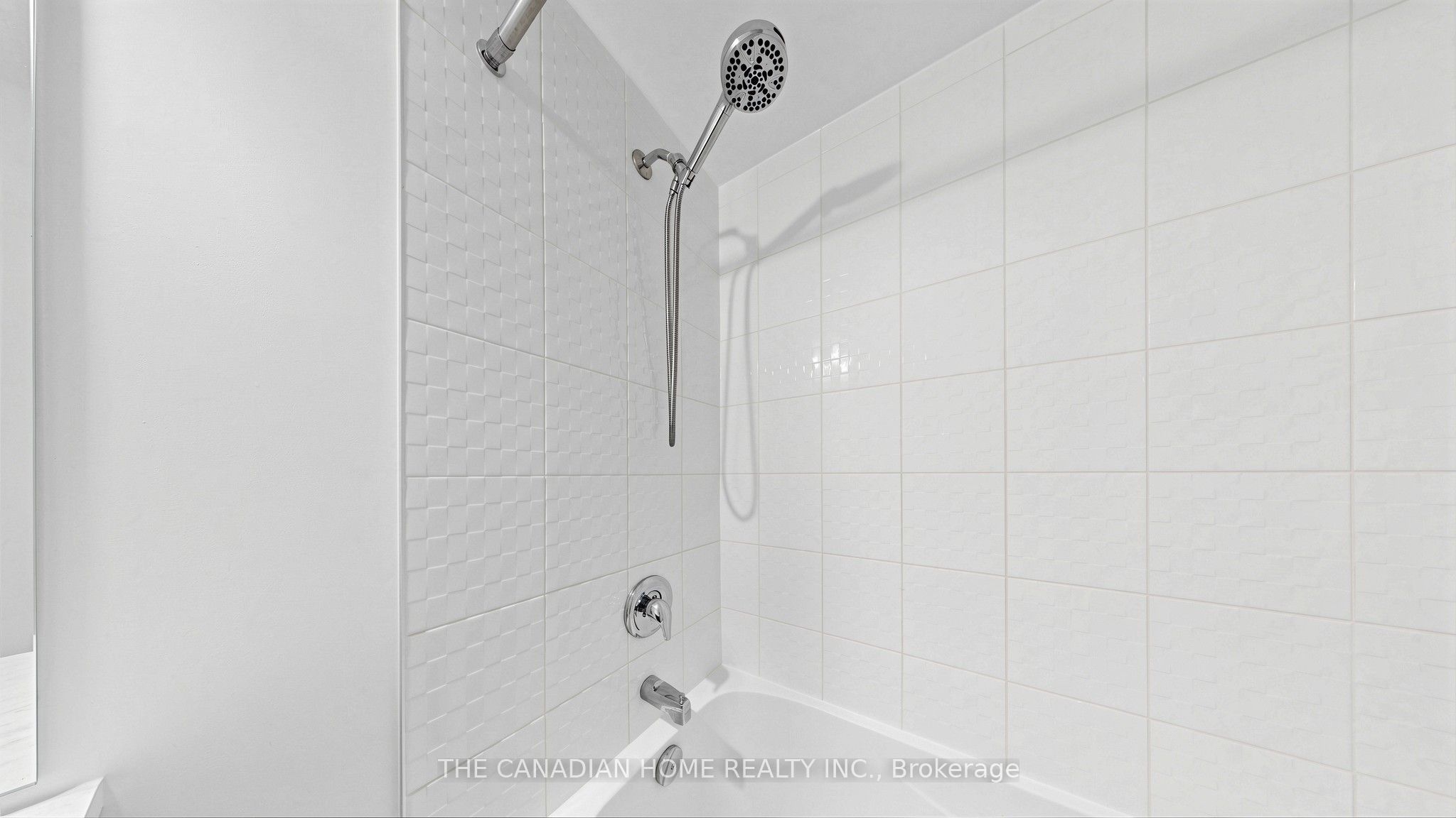 363 Okanagan Path Property Photo 40