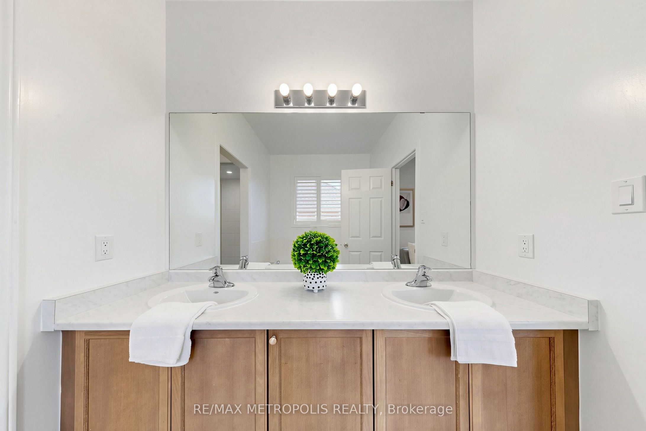 9 Caton Lane Property Photo 35