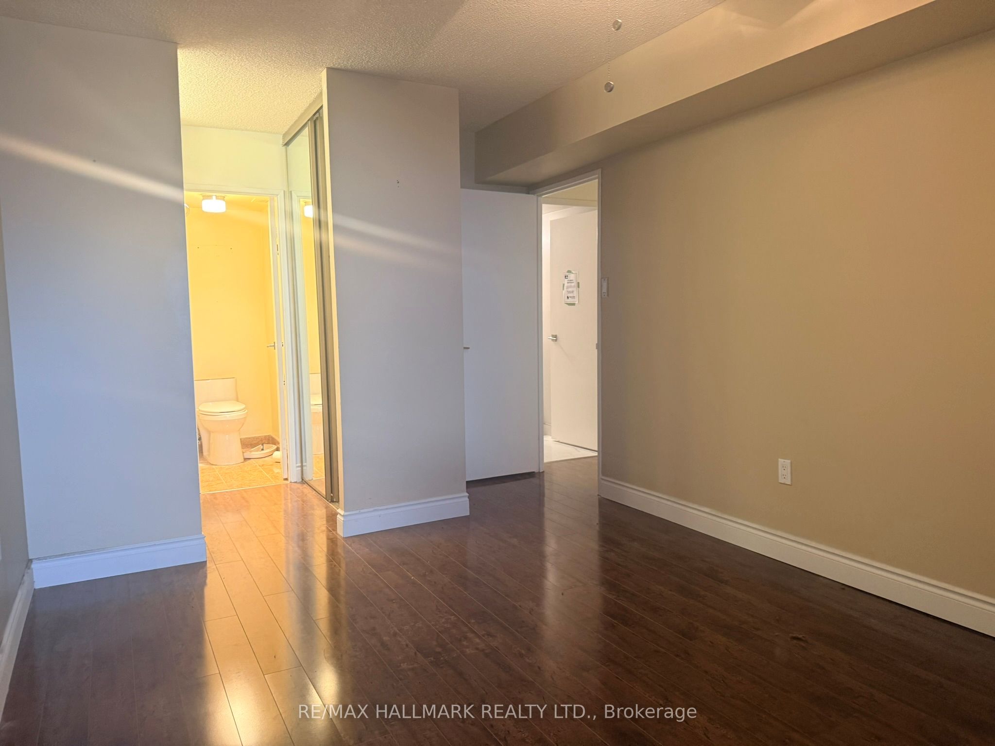 121 Ling Road 1612 Property Photo 8