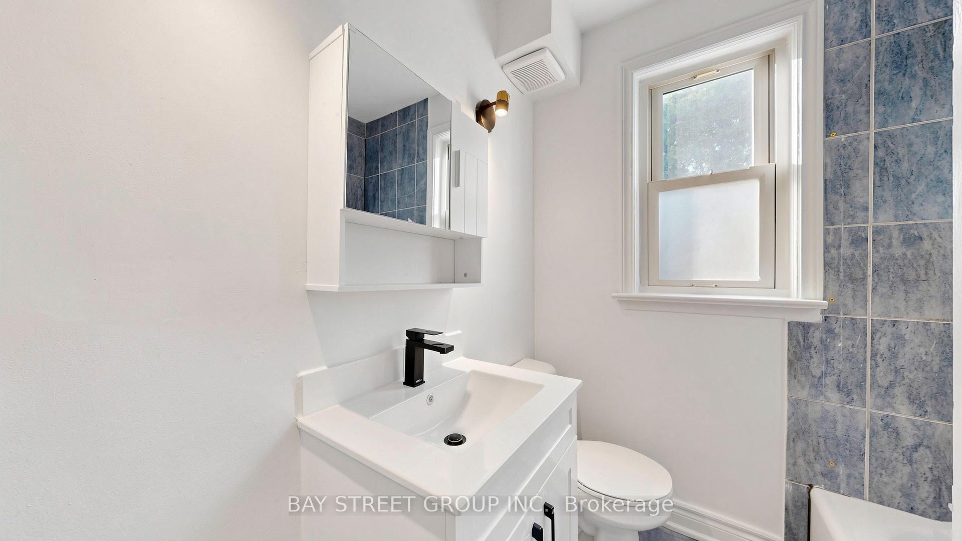 26 Innismore Crescent Property Photo 10