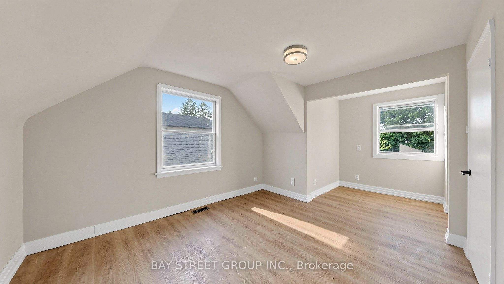26 Innismore Crescent Property Photo 15