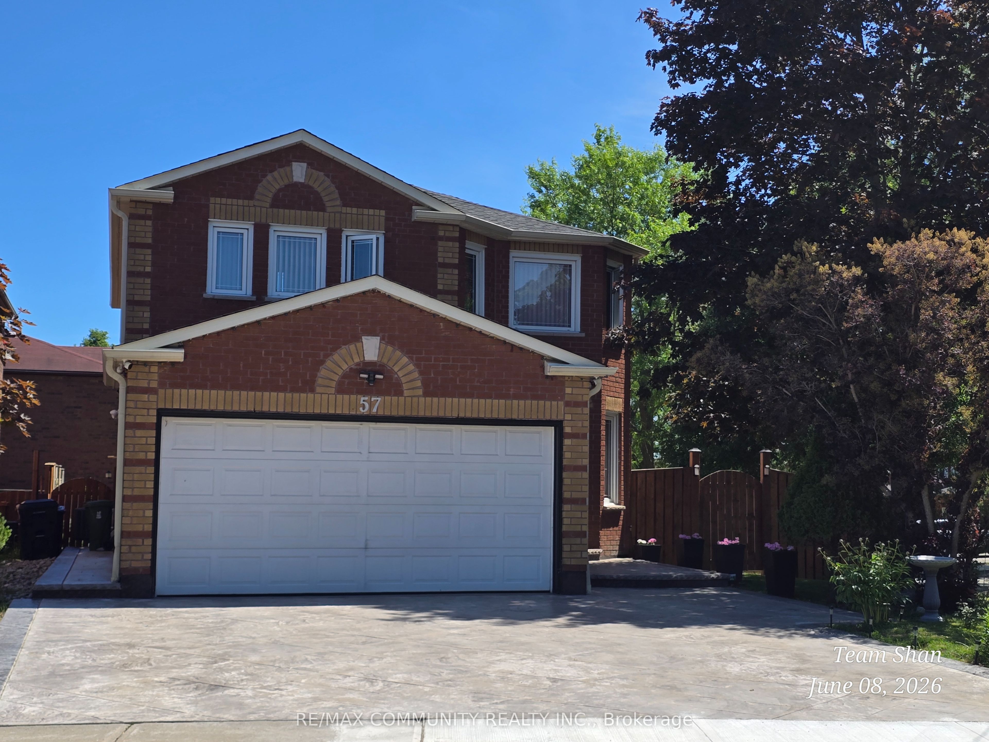 57 Valley Centre Drive Property Photo 1
