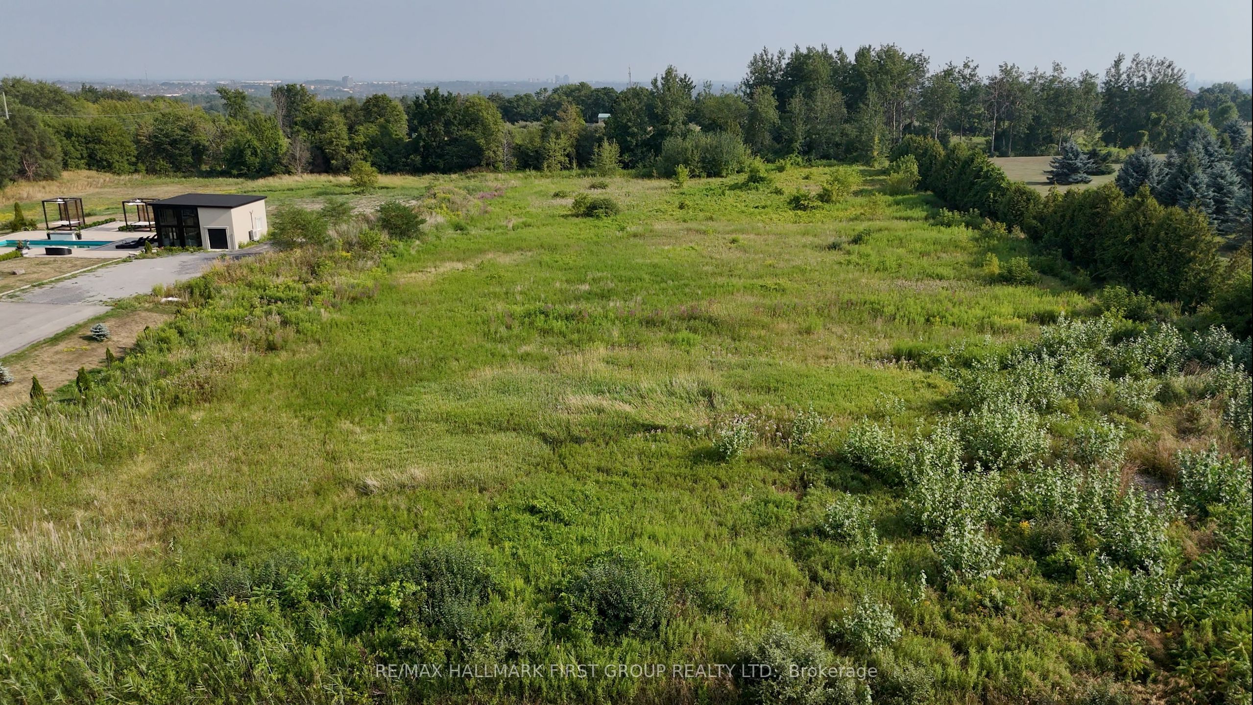 225 5th Concession Road Property Photo 3