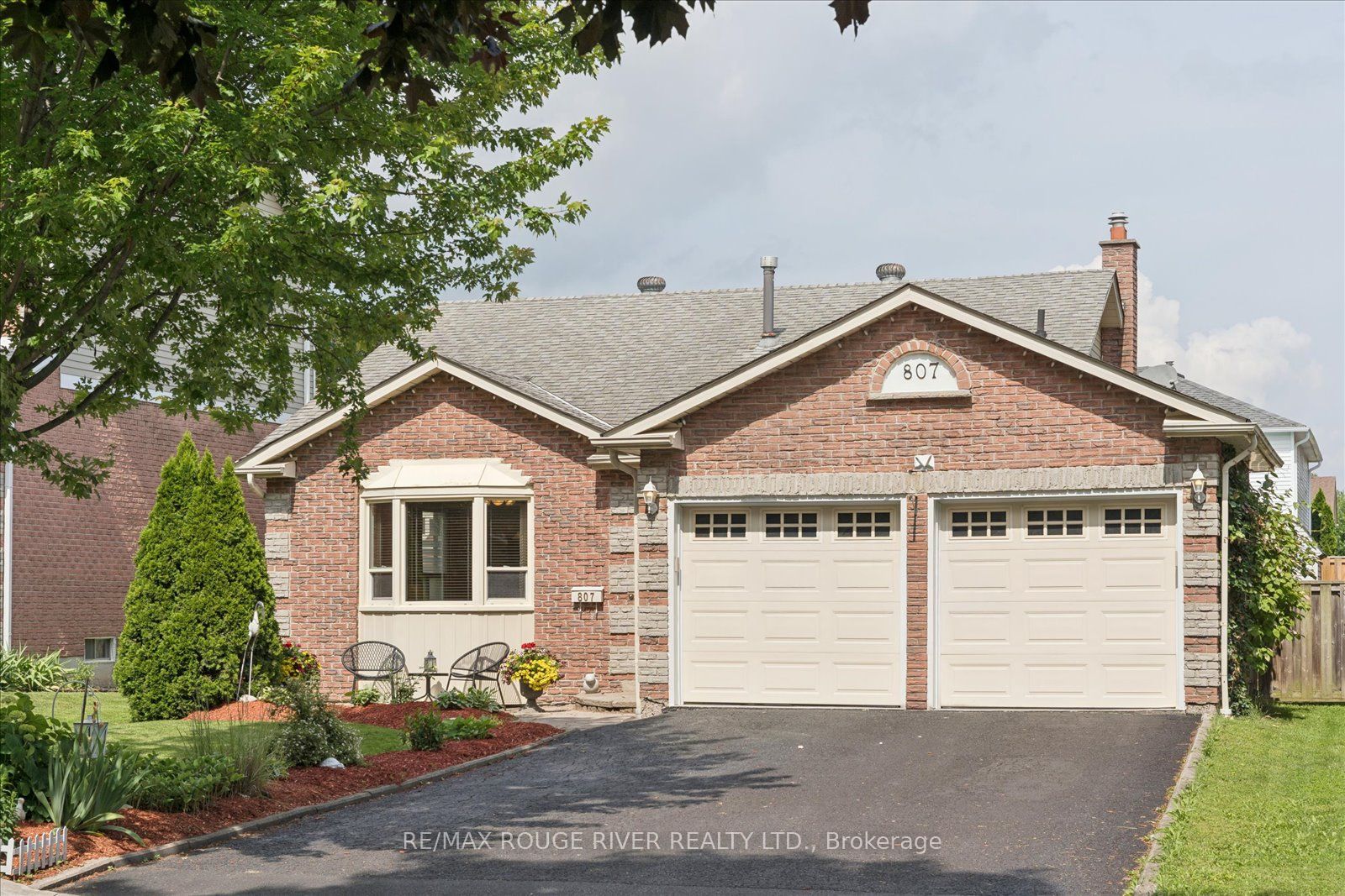 807 Red Maple Court