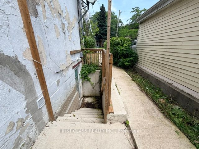 44 Scotia Avenue Property Photo 5