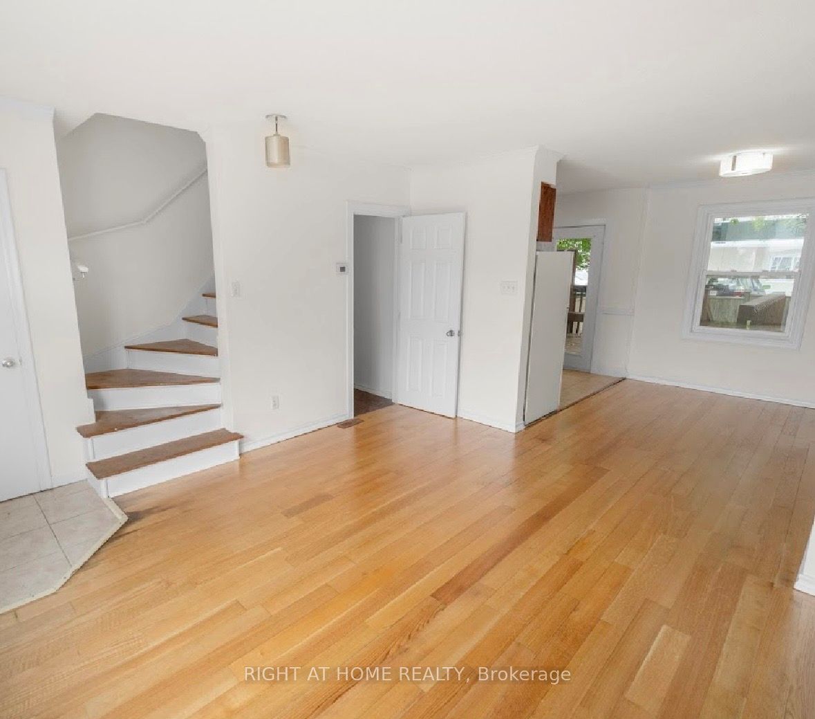 740 Kennedy Road 49 Property Photo 7