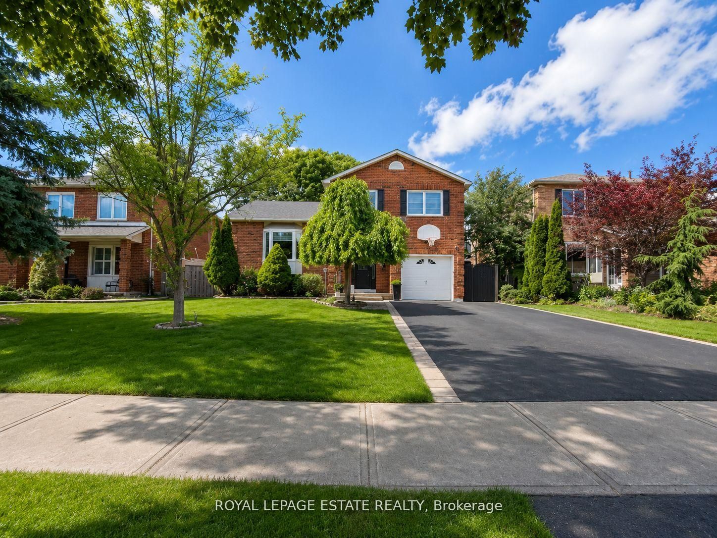 130 William Stephenson Drive Property Photo 1
