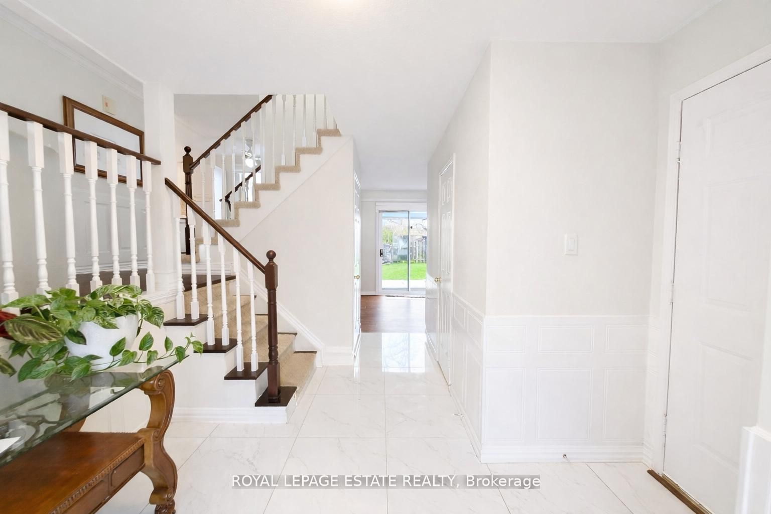 130 William Stephenson Drive Property Photo 7