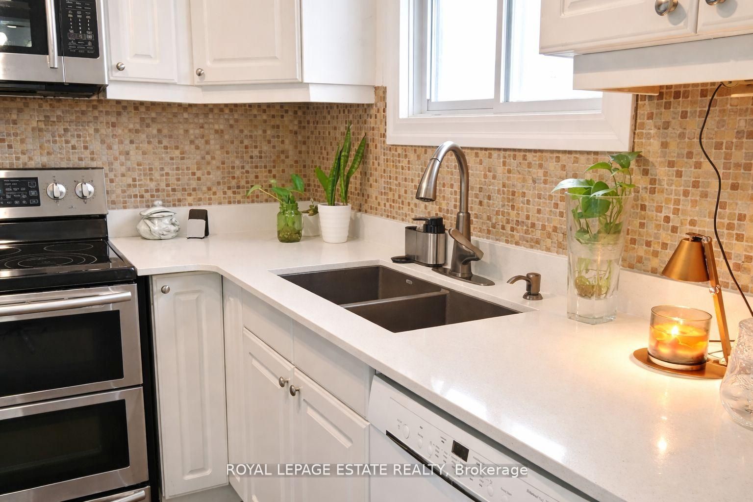 130 William Stephenson Drive Property Photo 14