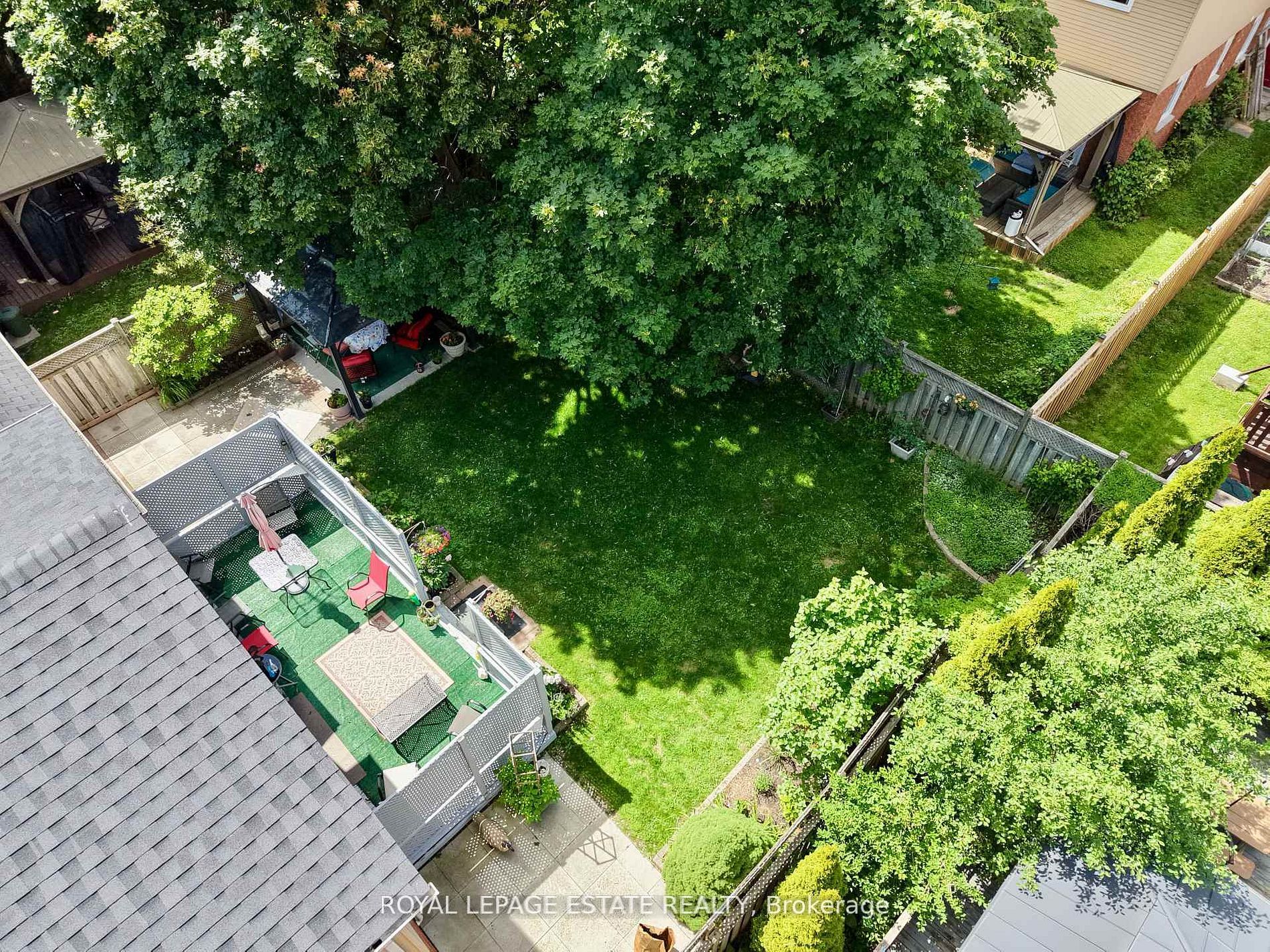 130 William Stephenson Drive Property Photo 32
