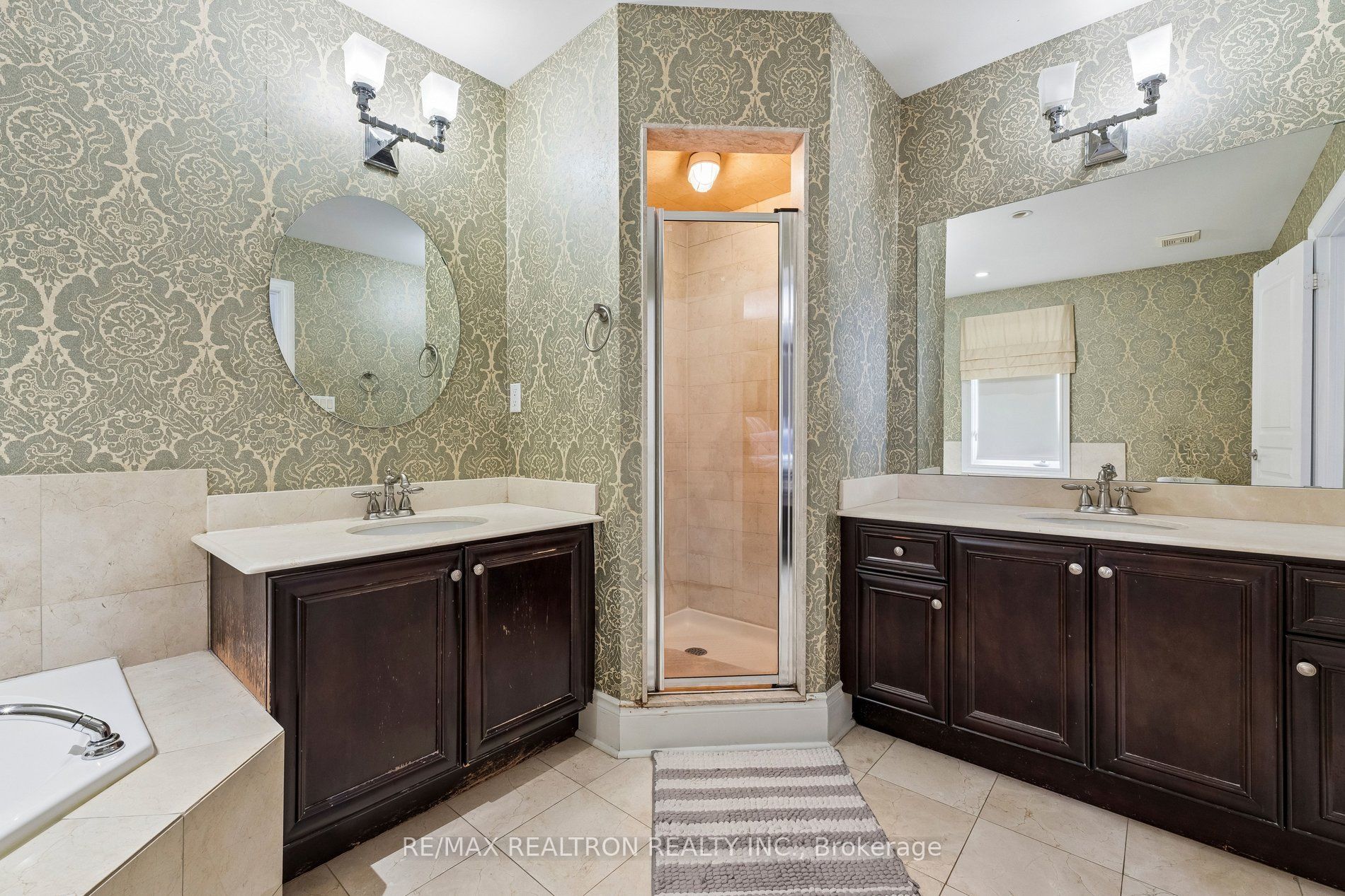 616 Fleetwood Drive Property Photo 37