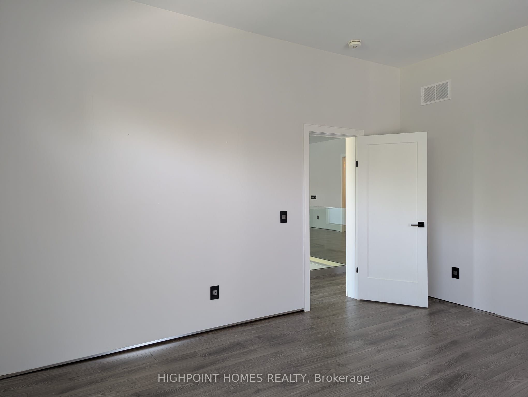 5010 Barber Street Property Photo 28
