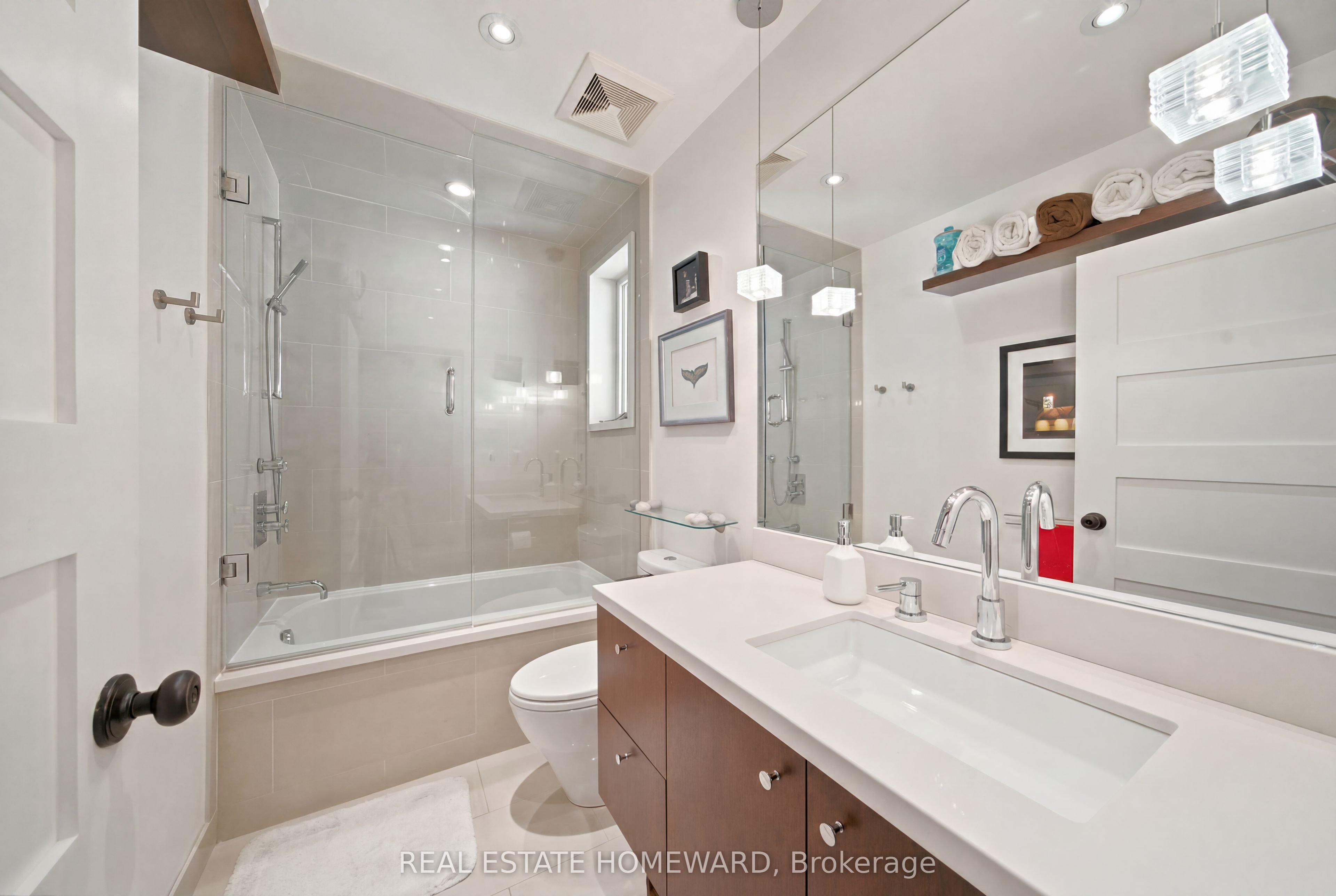 98 Drayton Avenue Property Photo 23