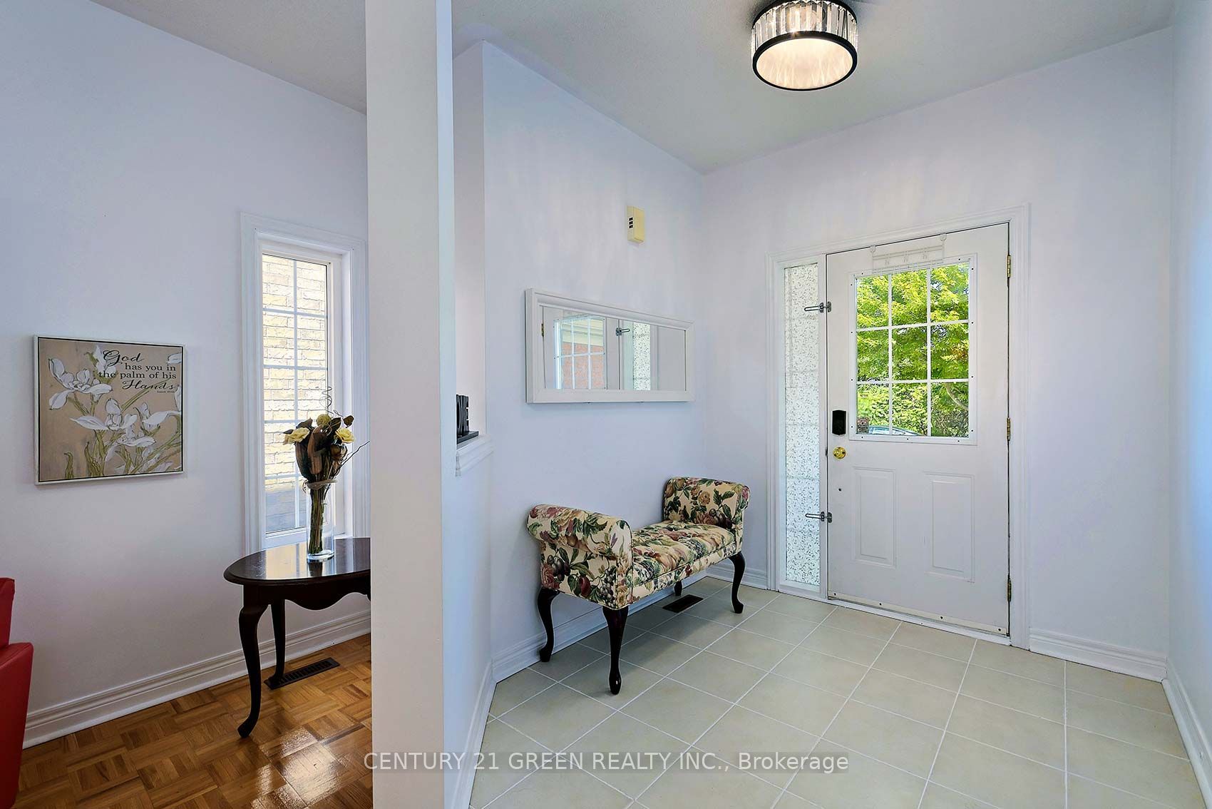 8 Lampman Drive Property Photo 7