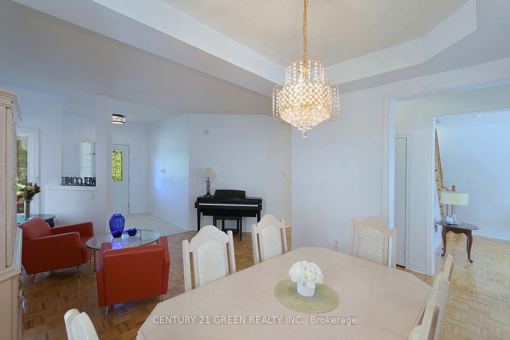 8 Lampman Drive Property Photo 11
