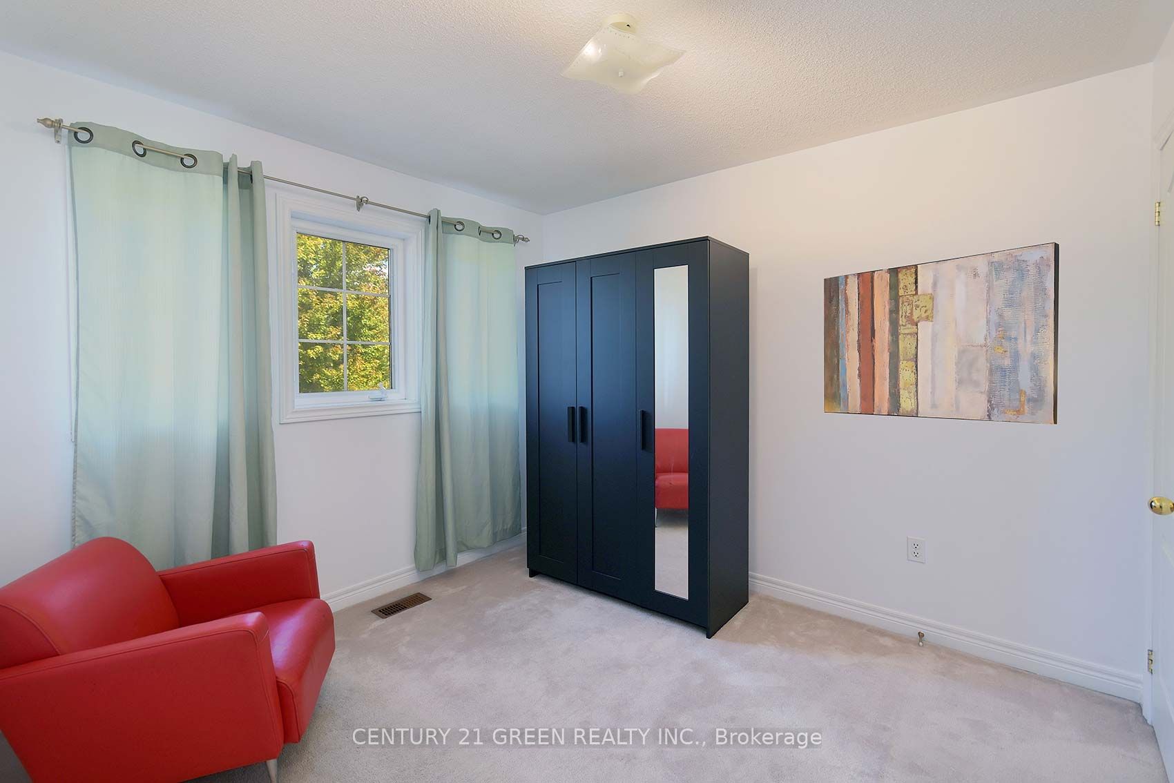 8 Lampman Drive Property Photo 20