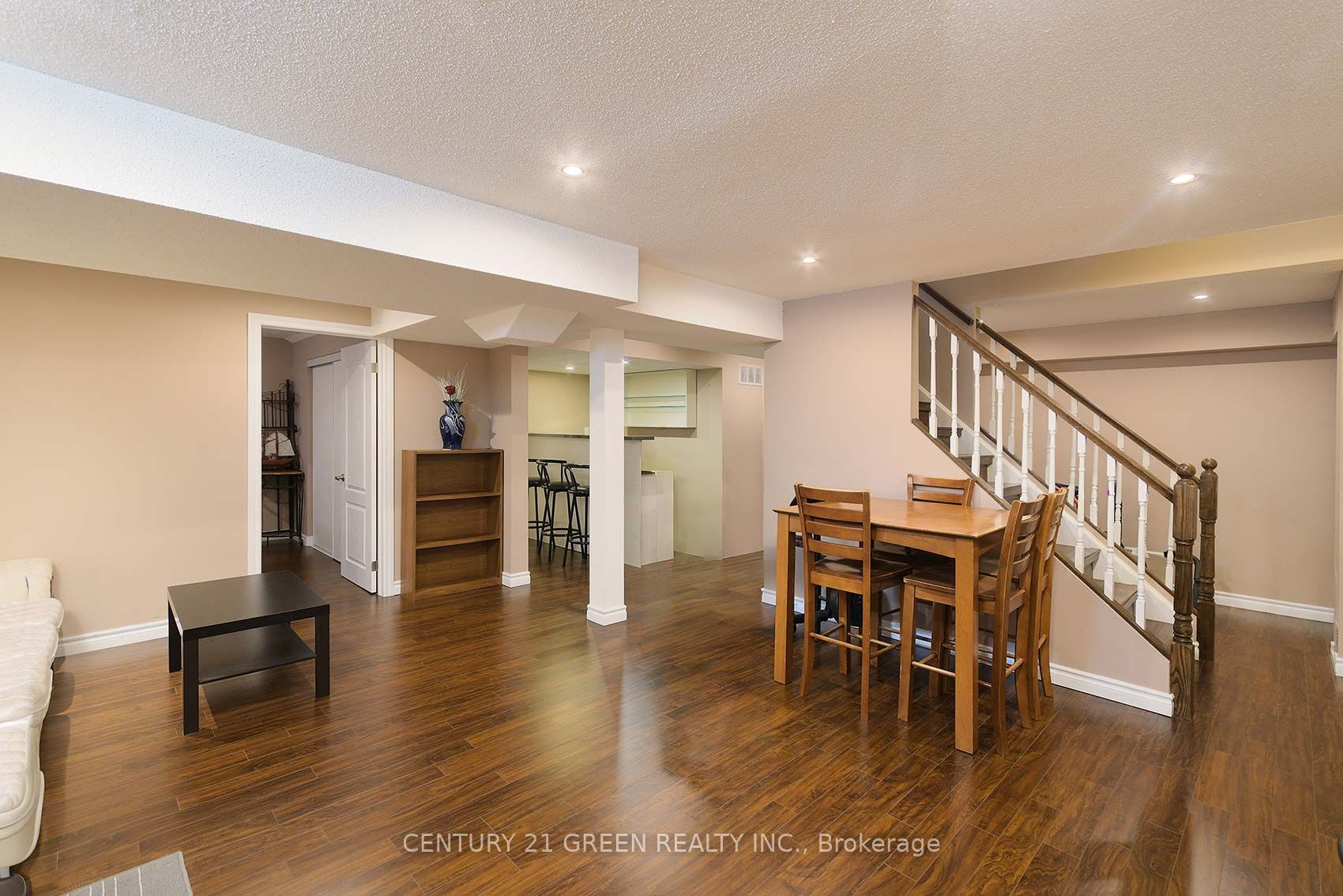 8 Lampman Drive Property Photo 24