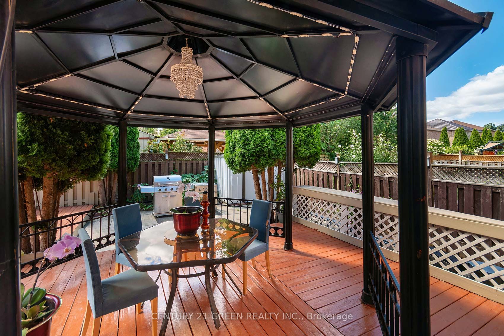 8 Lampman Drive Property Photo 31