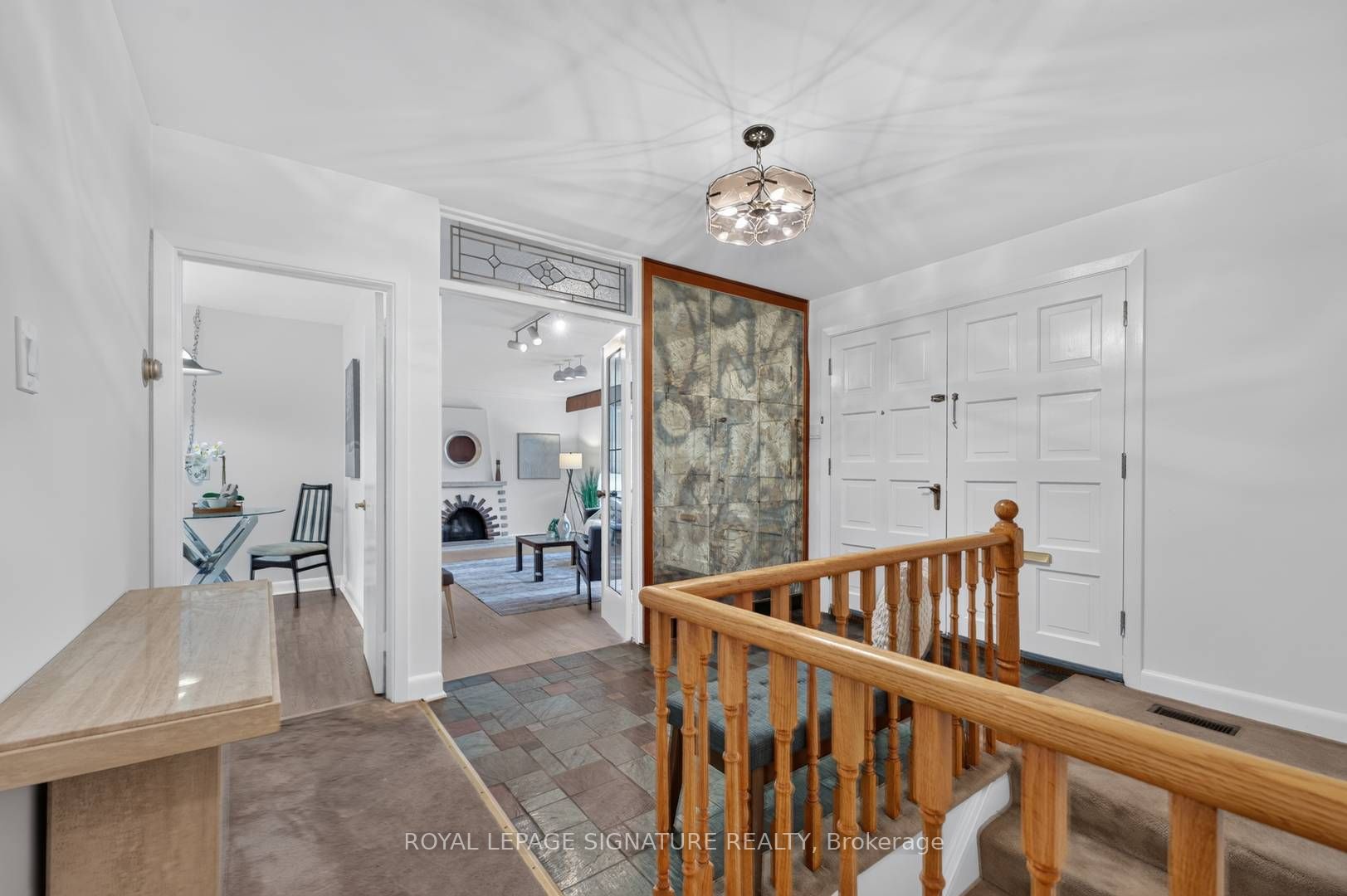 11 Regency Square Property Photo 4