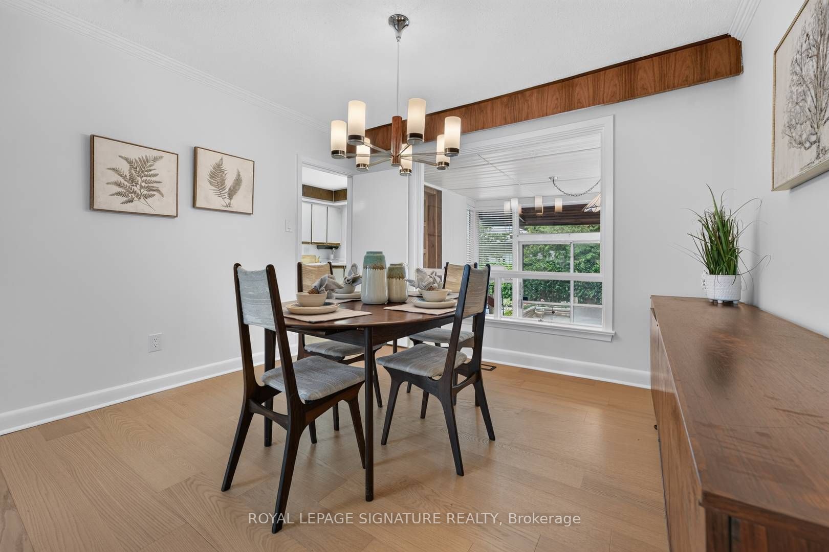 11 Regency Square Property Photo 10