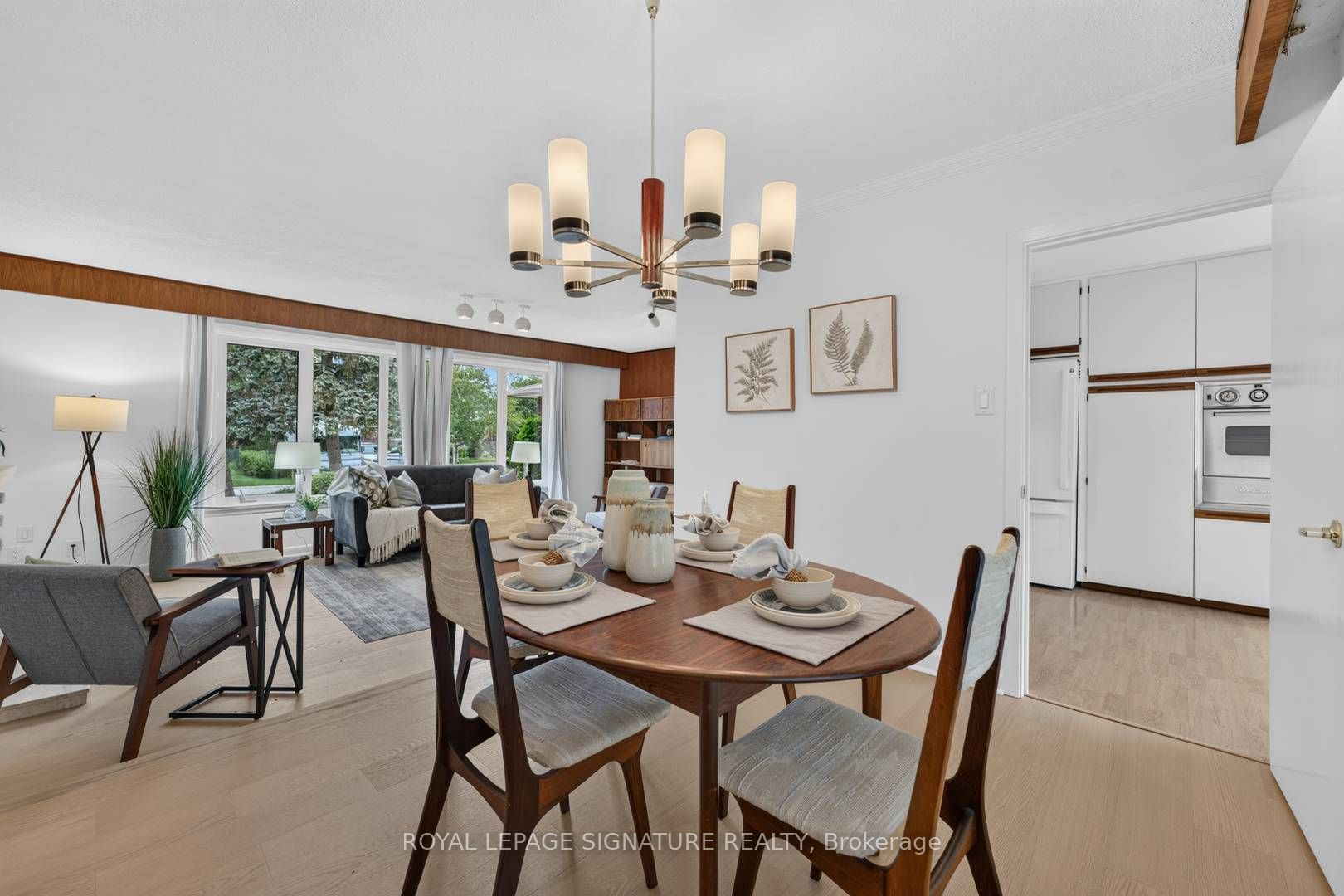 11 Regency Square Property Photo 11