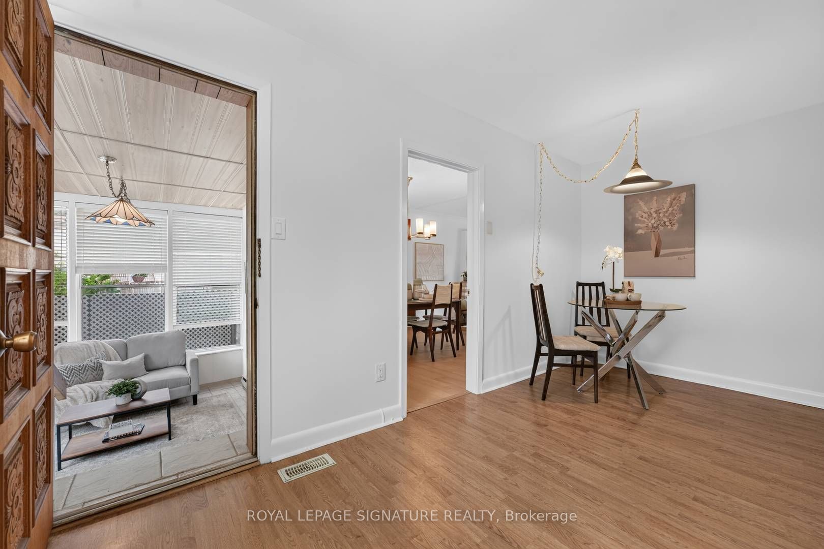 11 Regency Square Property Photo 16