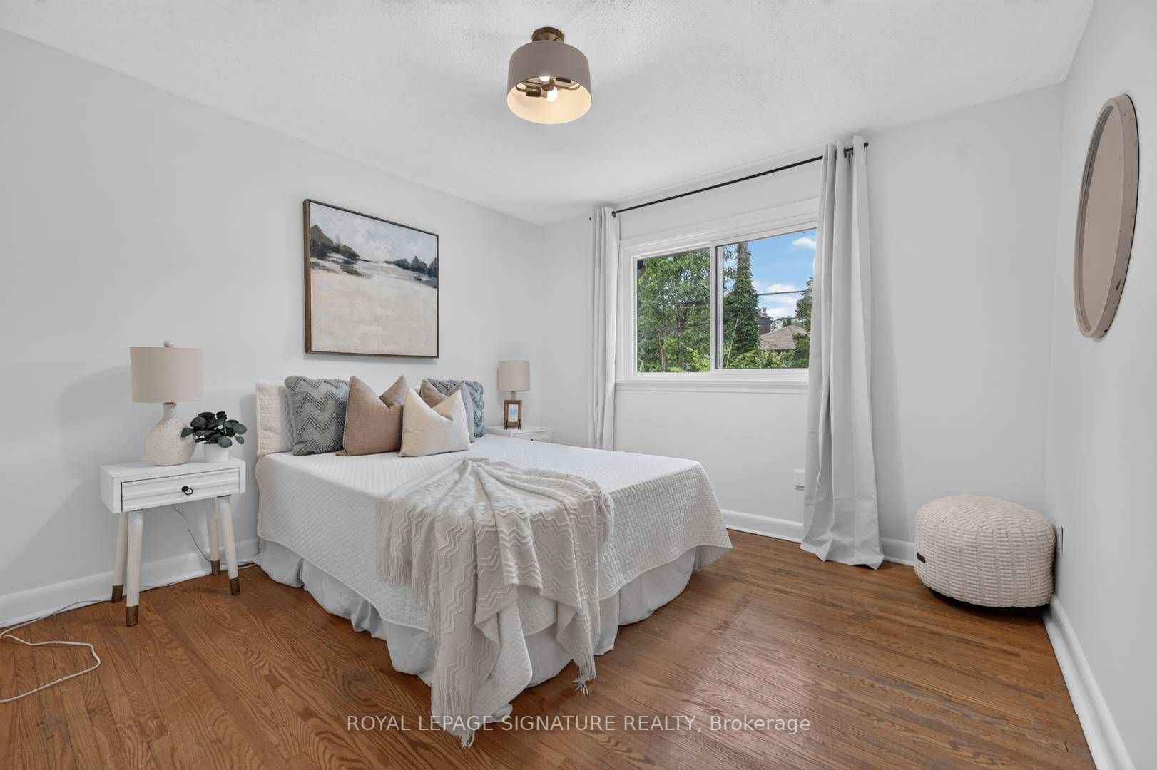 11 Regency Square Property Photo 23