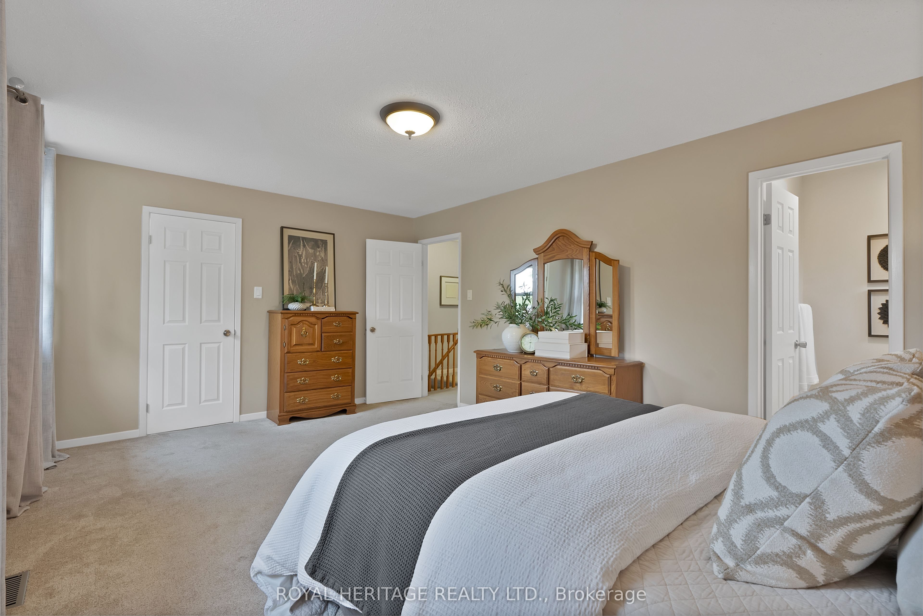 1235 Cedarcroft Crescent Property Photo 21