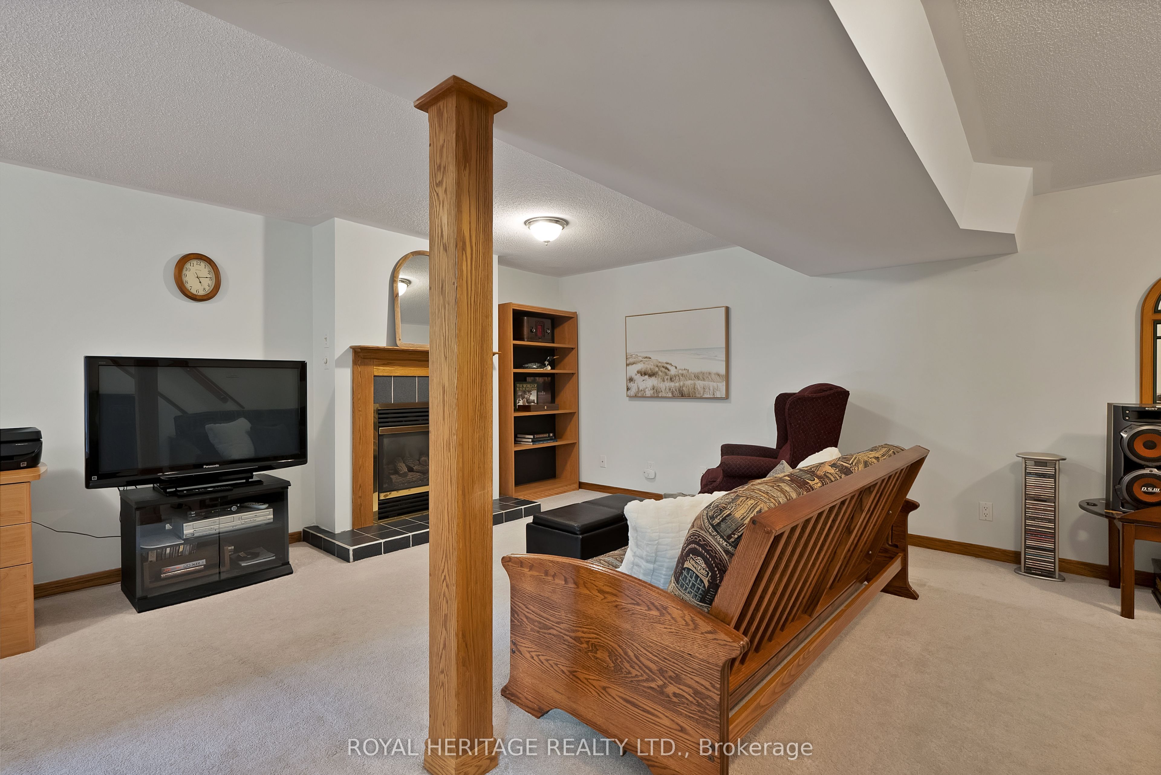 1235 Cedarcroft Crescent Property Photo 33