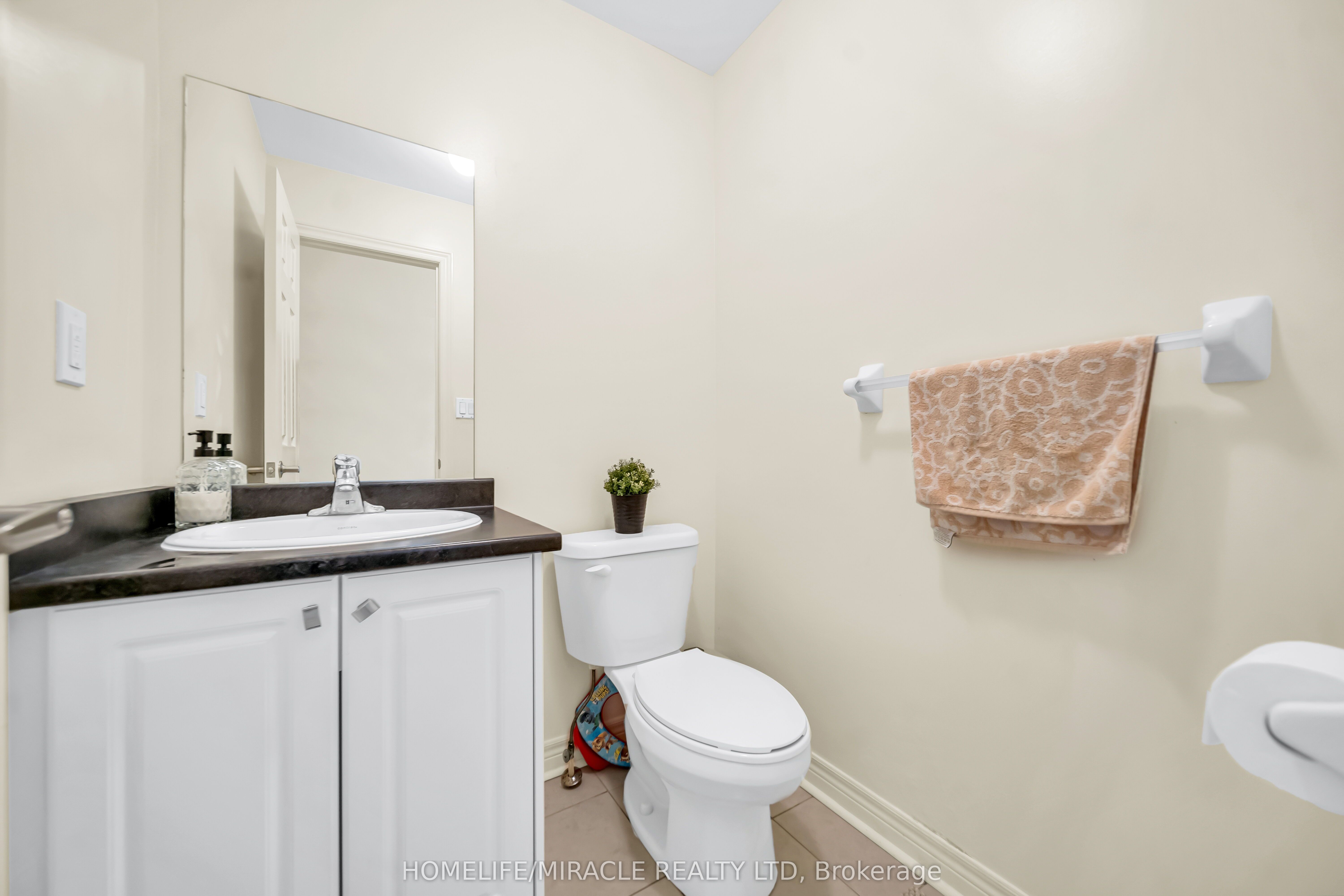 1195 Kettering Drive Property Photo 10