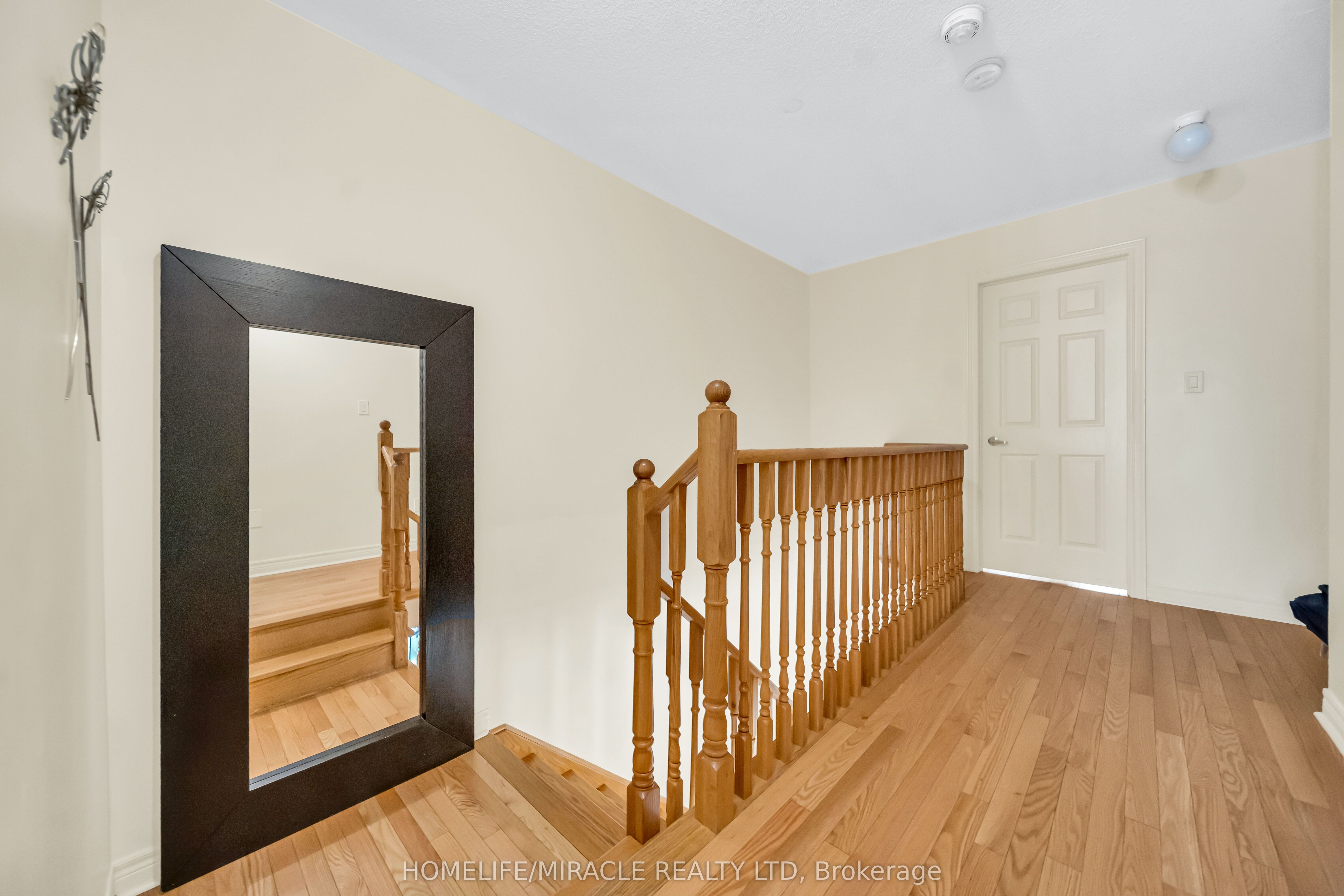 1195 Kettering Drive Property Photo 11