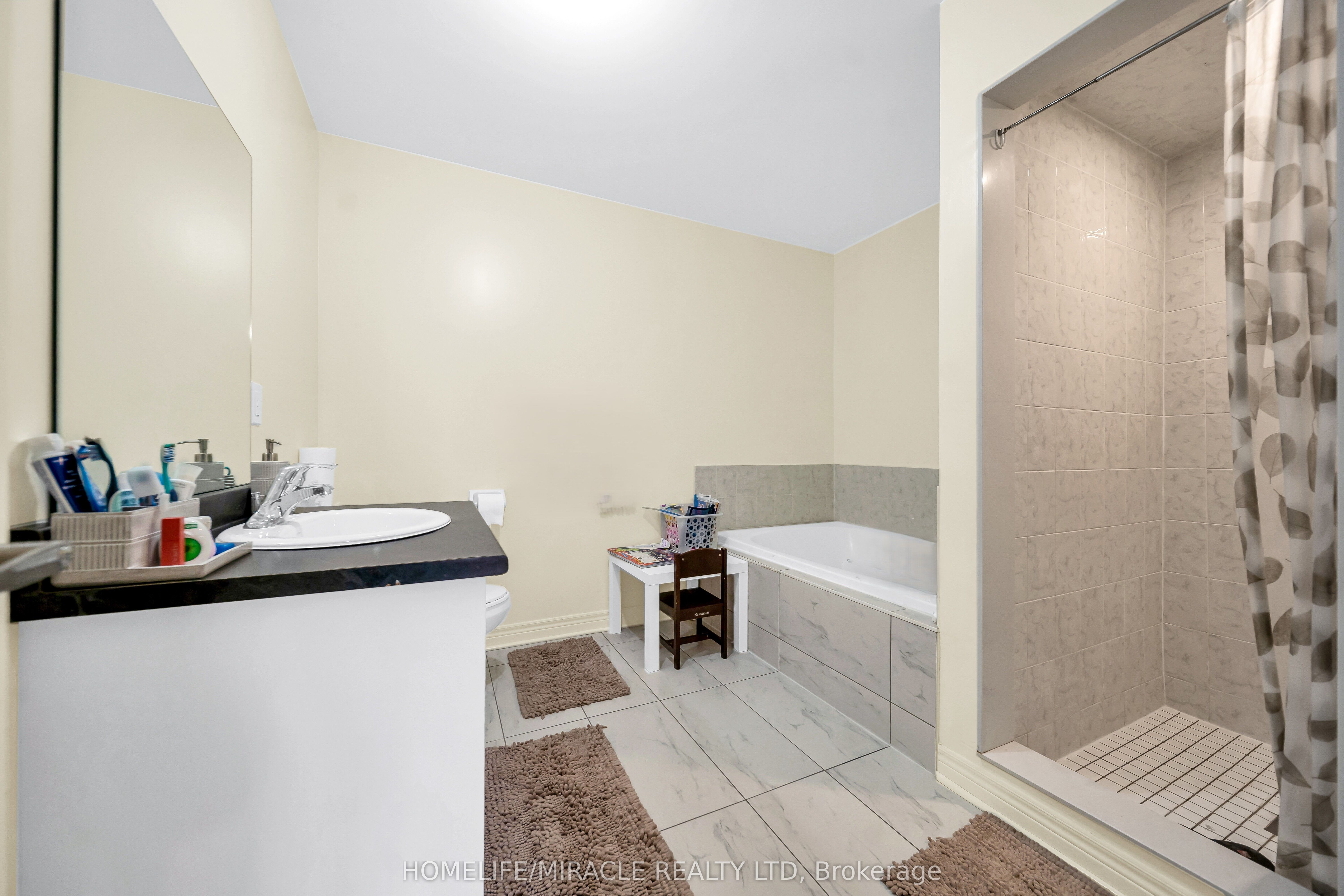 1195 Kettering Drive Property Photo 18