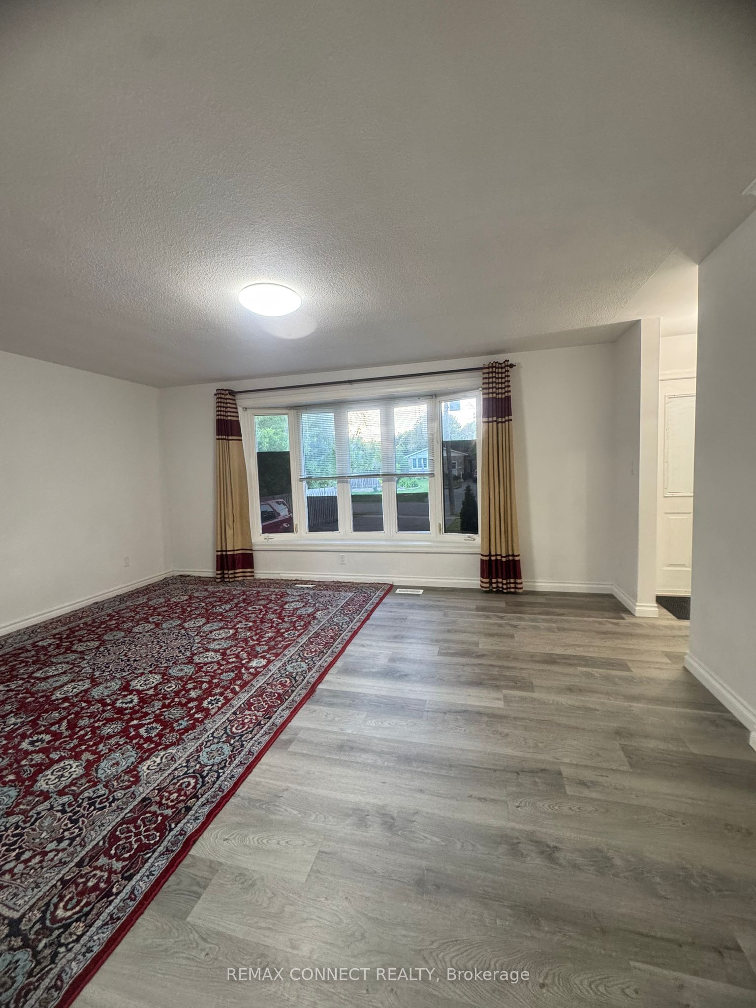 1039 Willowdale Avenue Property Photo 19