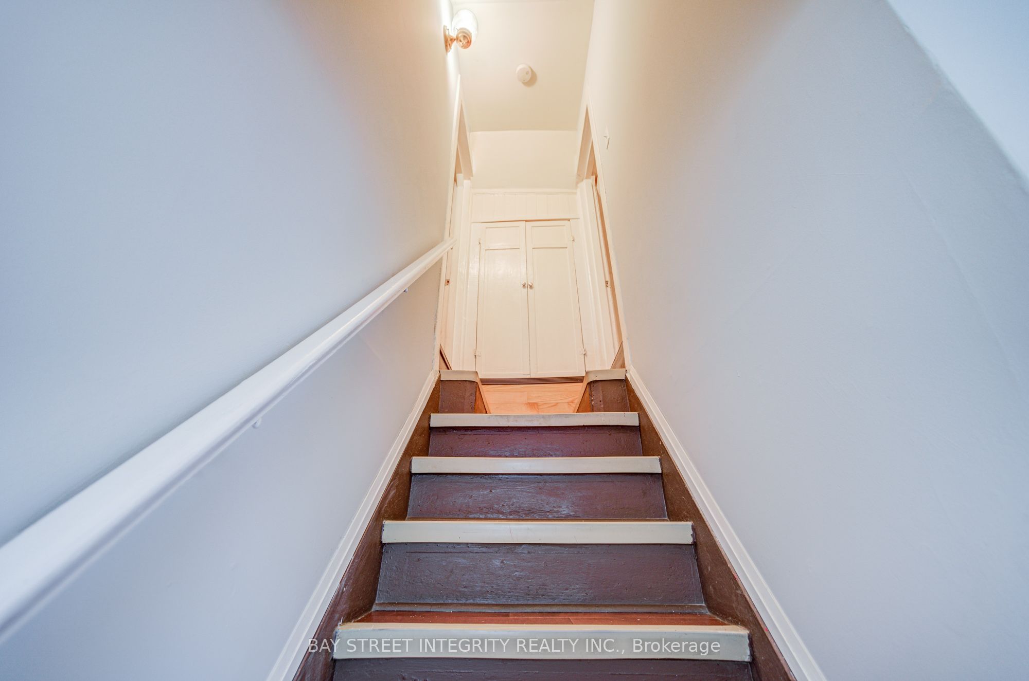 19 Robinson Avenue Property Photo 26