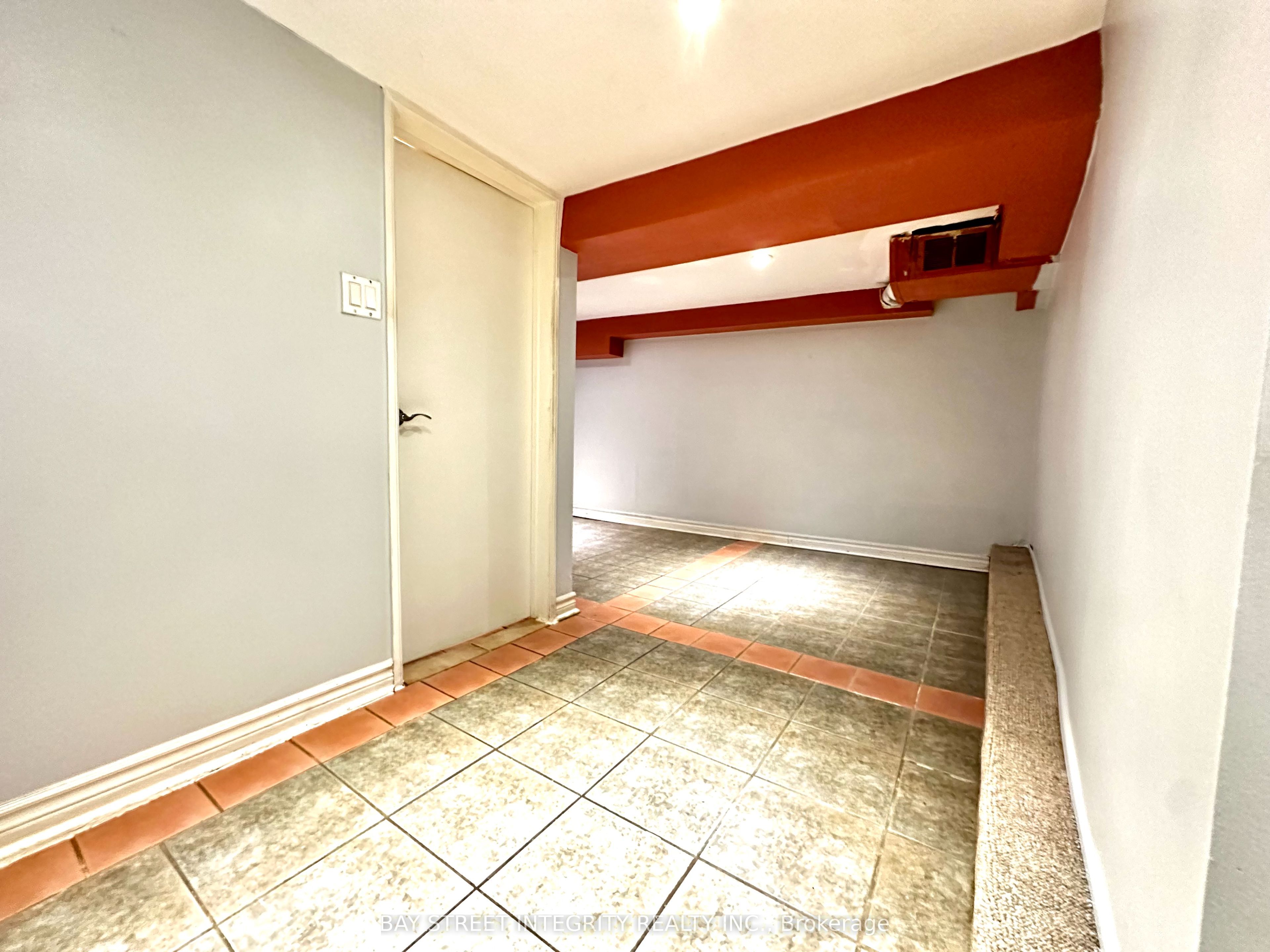 19 Robinson Avenue Property Photo 35