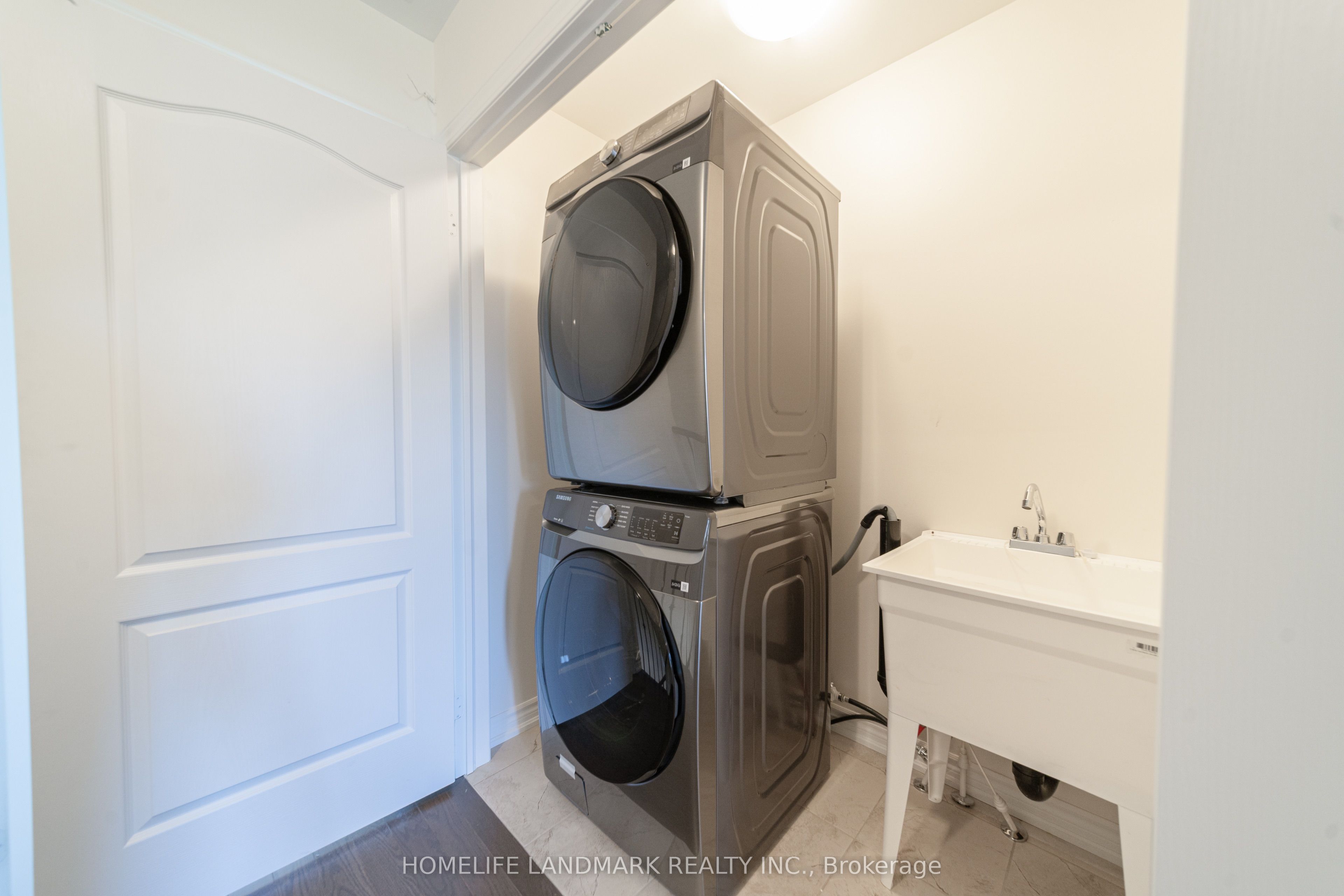 1195 Rexton Drive Property Photo 16