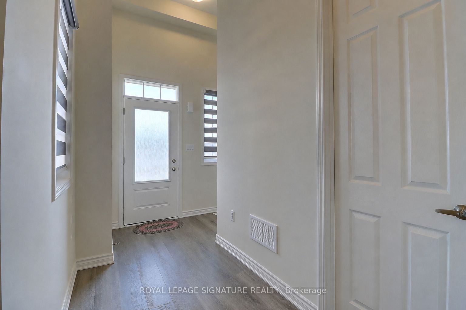 3229 Chimney Swift Crescent Property Photo 4