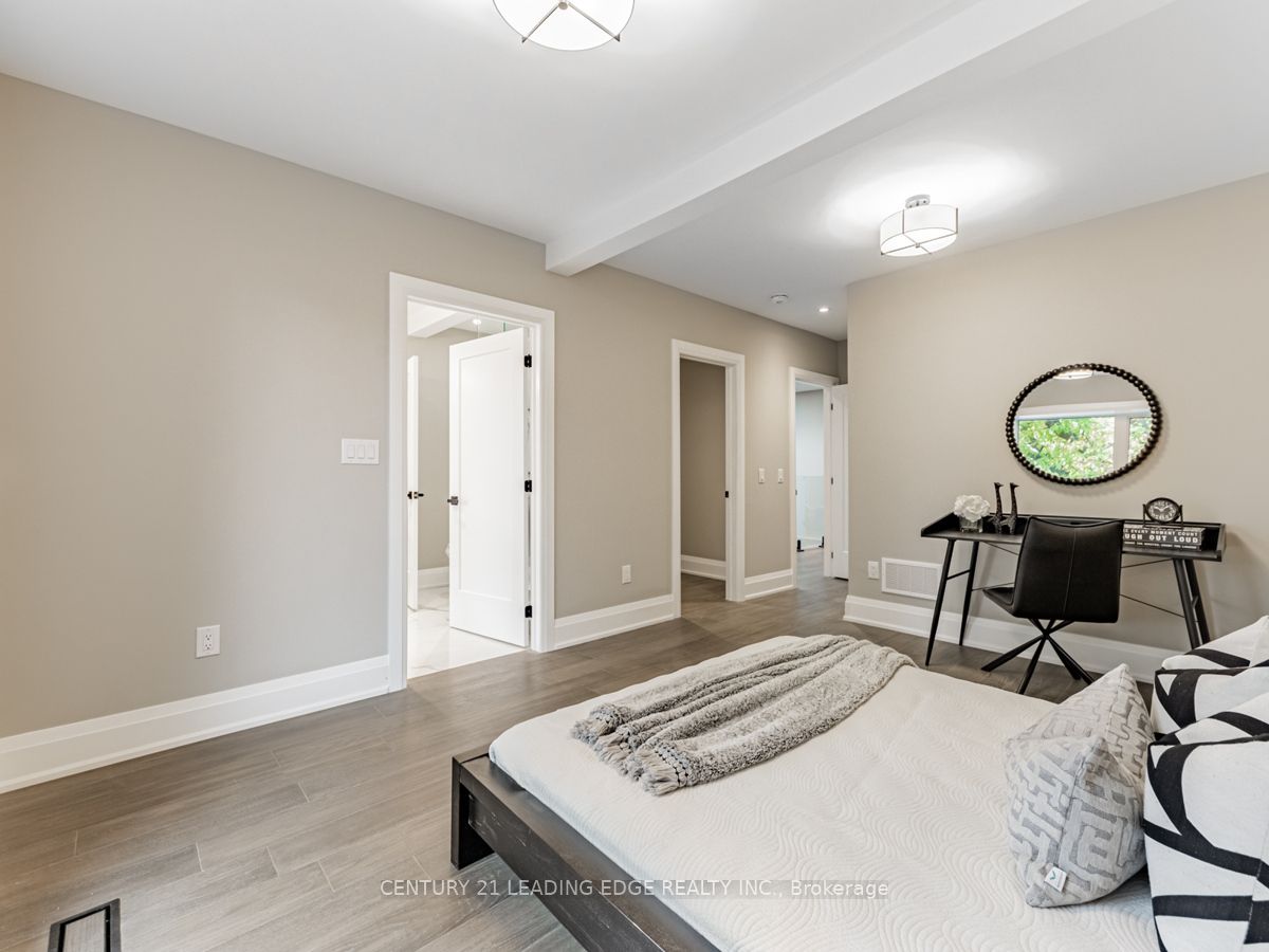 19 Donalda Crescent Upper Property Photo 25