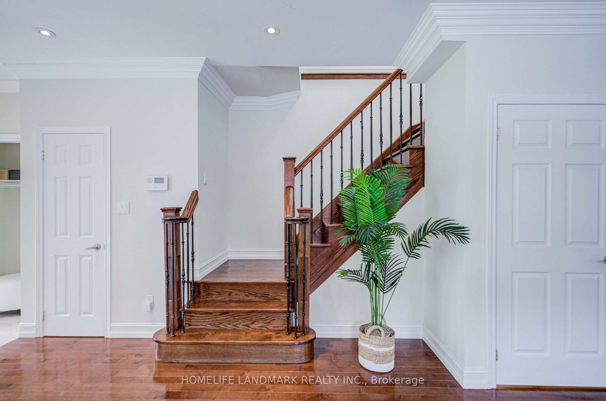 964 Pharmacy Avenue Property Photo 15