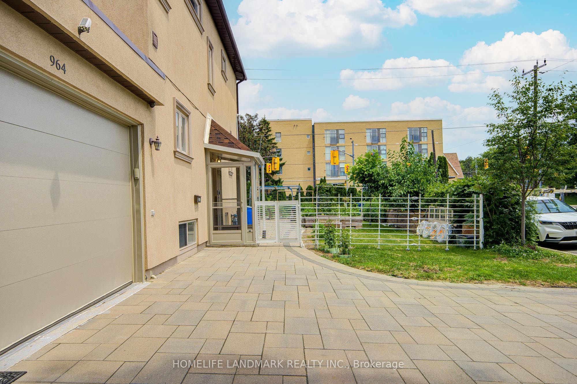 964 Pharmacy Avenue Property Photo 31