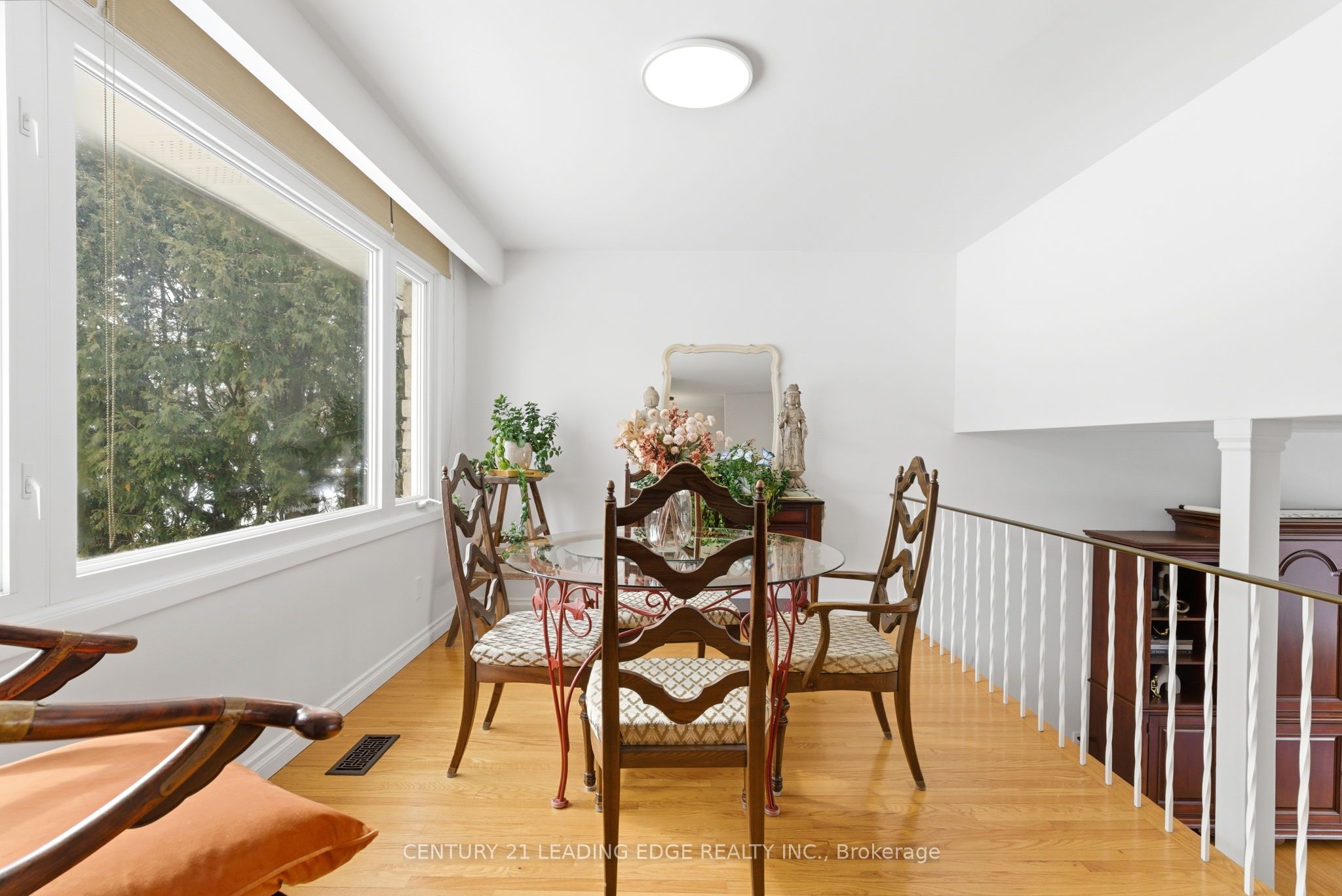581 Arnhem Drive Property Photo 10