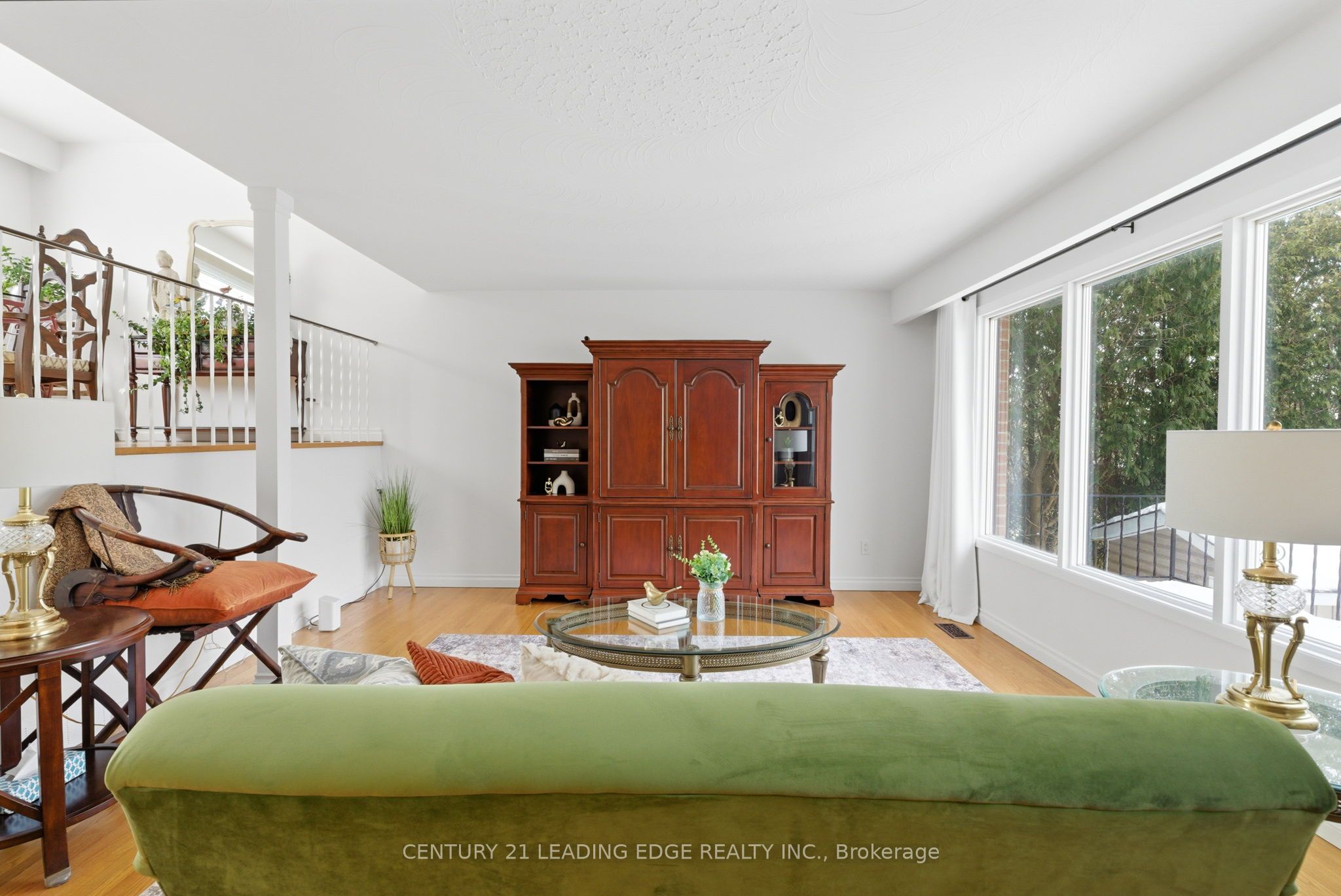 581 Arnhem Drive Property Photo 14